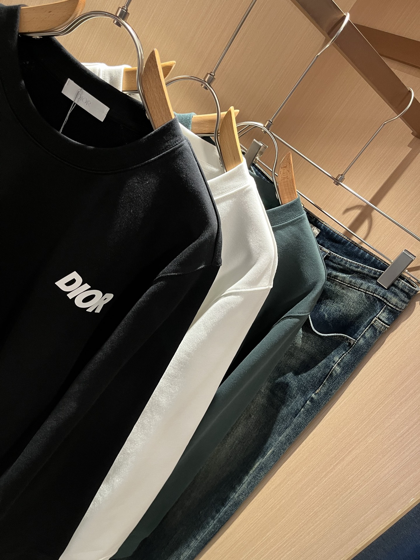 Dio*迪家 2025秋冬新款男女同款👫长袖卫衣，专柜同步发售！定制专属纯棉面料卫衣，定制原版工艺螺纹，