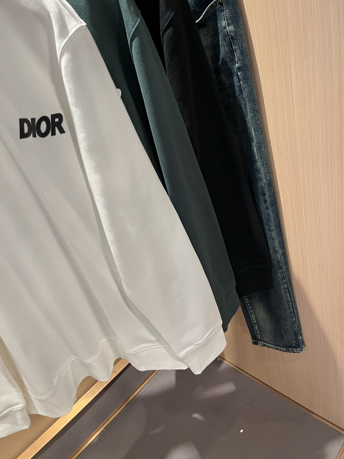 Dio*迪家 2025秋冬新款男女同款👫长袖卫衣，专柜同步发售！定制专属纯棉面料卫衣，定制原版工艺螺纹，