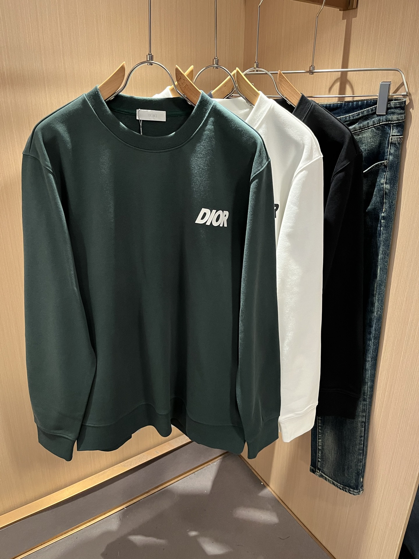 Dio*迪家 2025秋冬新款男女同款👫长袖卫衣，专柜同步发售！定制专属纯棉面料卫衣，定制原版工艺螺纹，