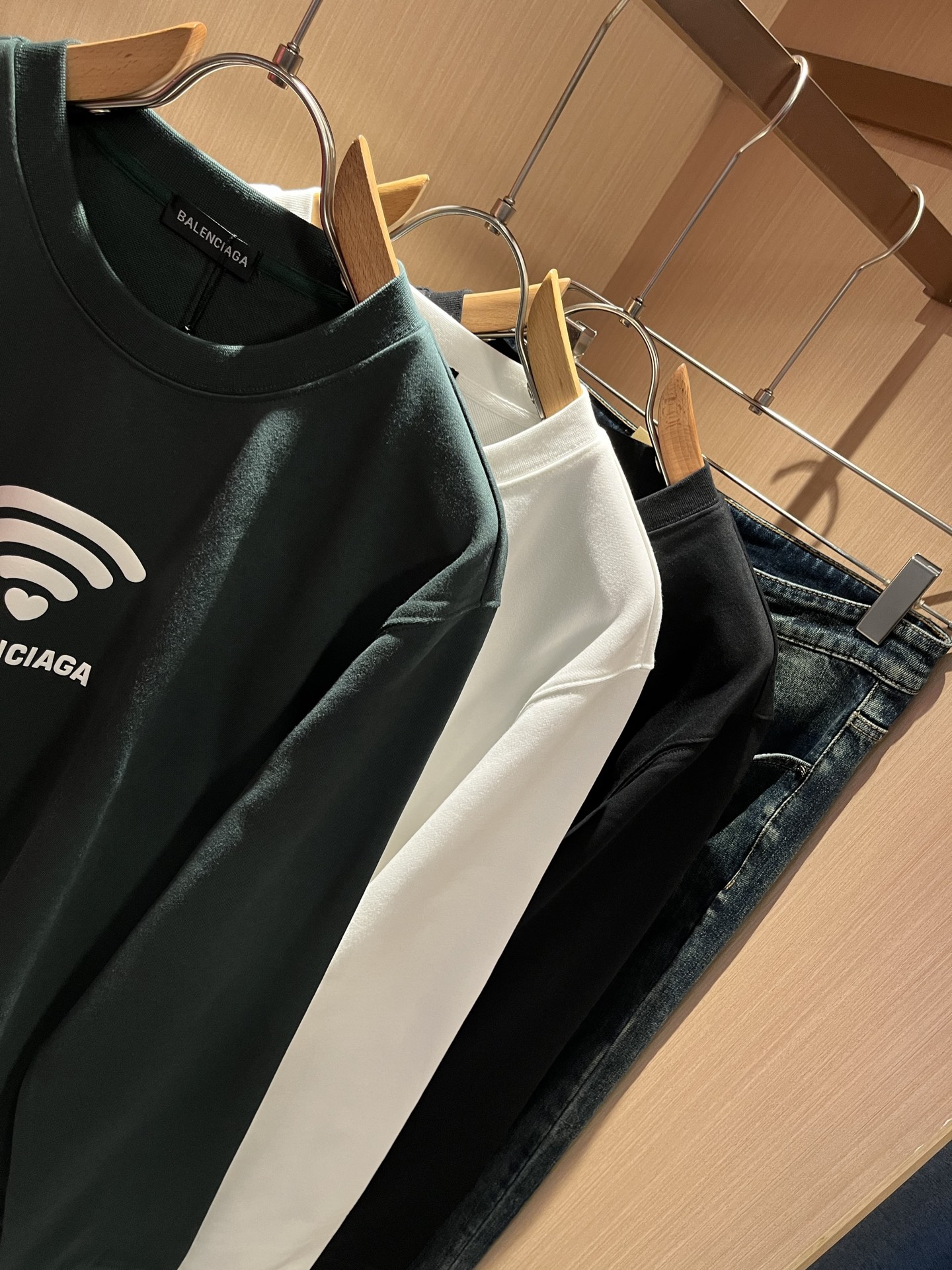 BALENCIA*巴黎*家 2025秋冬最新款百搭卫衣，男女同款👫❤️经典标志图案字母logo图案压胶工