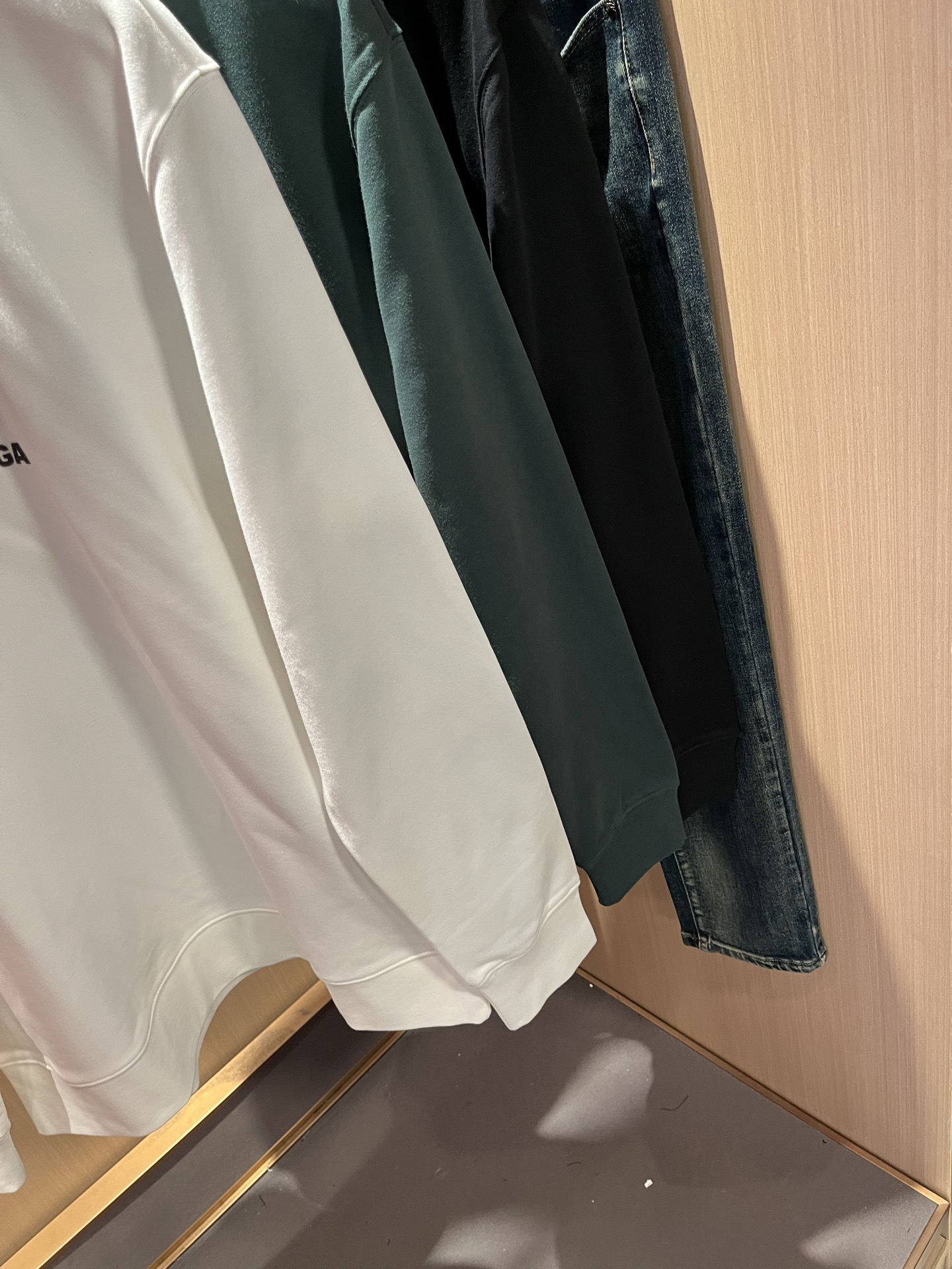 BALENCIA*巴黎*家 2025秋冬最新款百搭卫衣，男女同款👫❤️经典标志图案字母logo图案压胶工