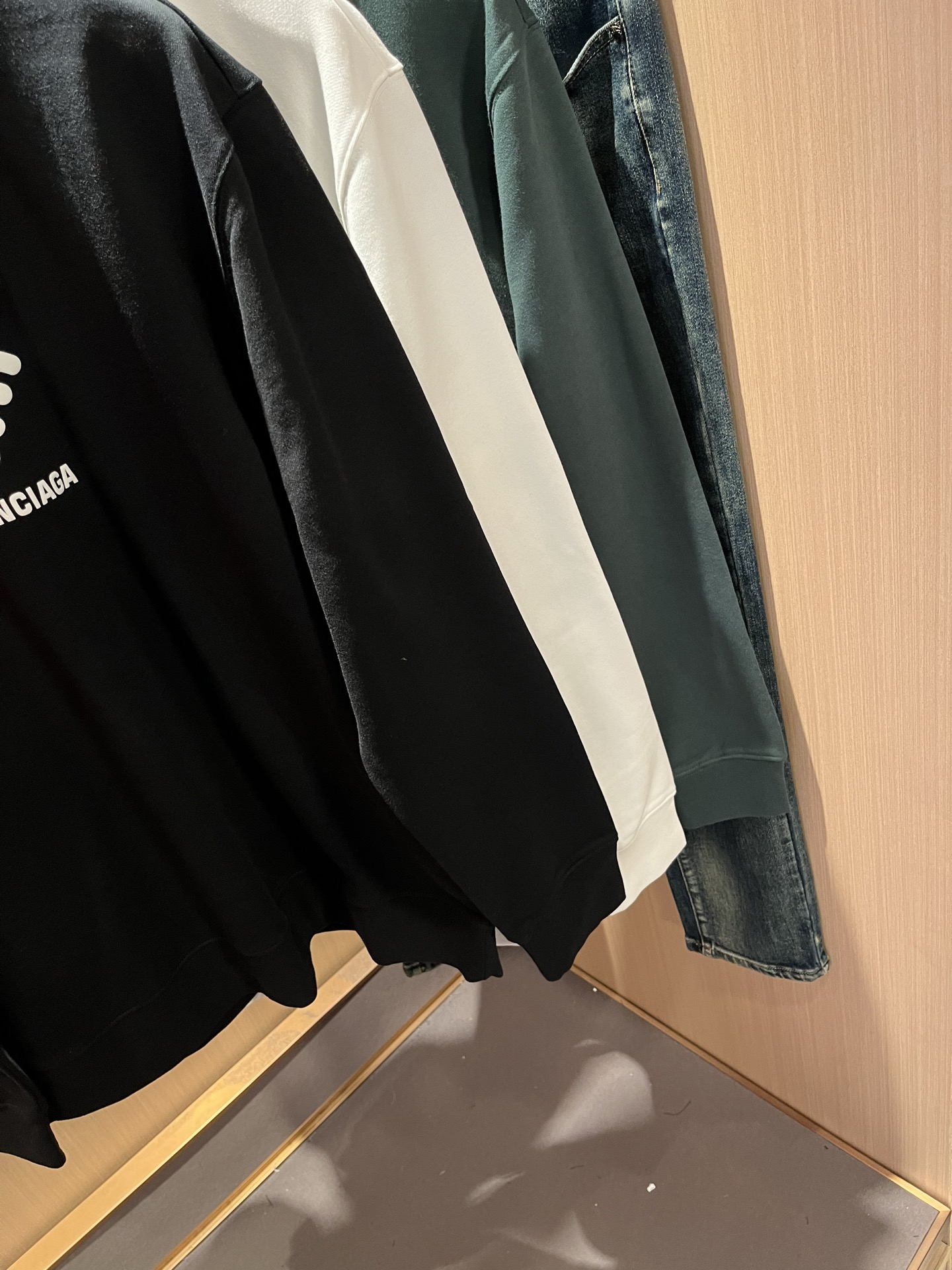 BALENCIA*巴黎*家 2025秋冬最新款百搭卫衣，男女同款👫❤️经典标志图案字母logo图案压胶工