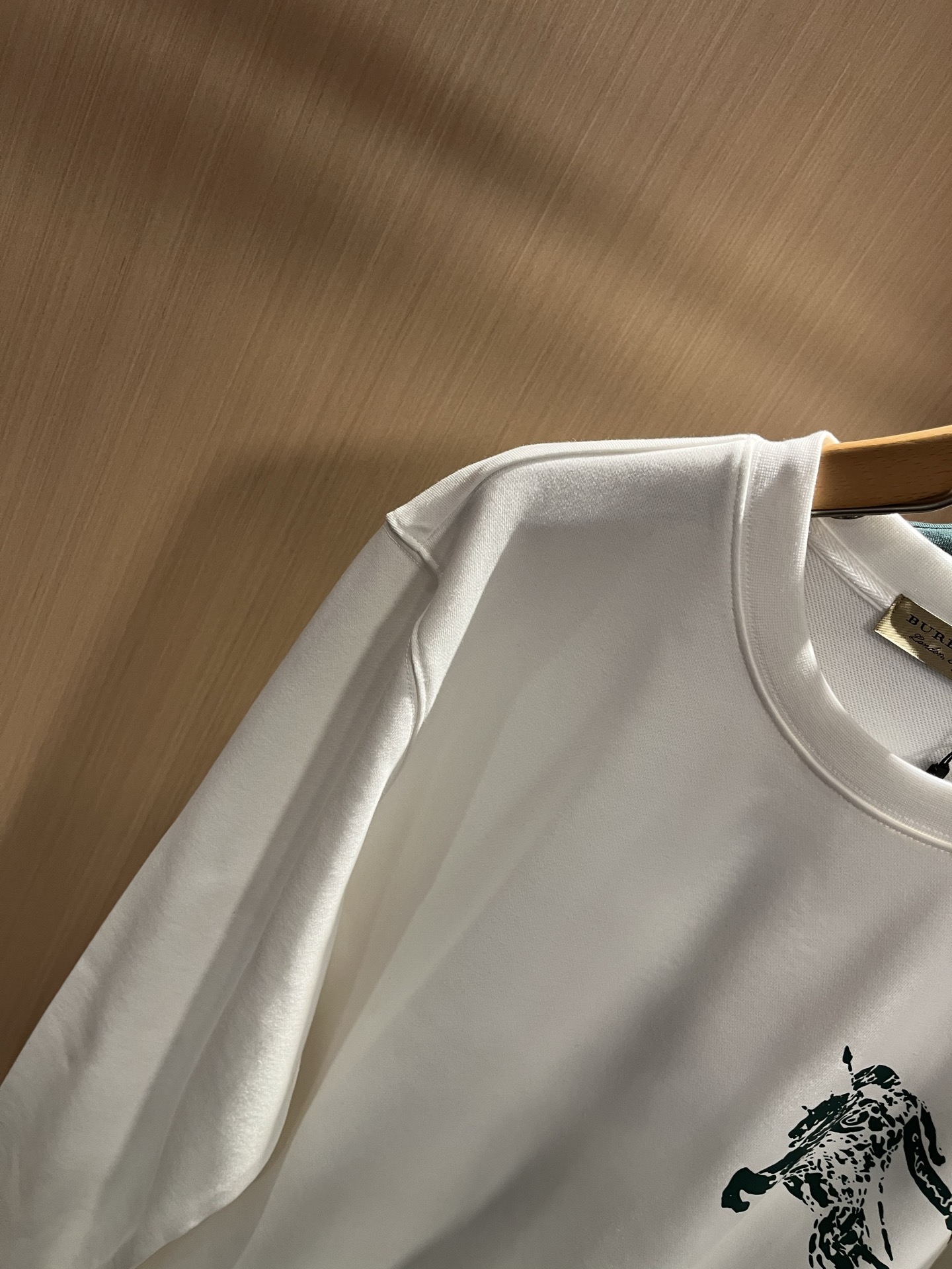 BURBER*Y巴*莉 2025秋冬新款男女同款👫基础休闲百搭棉质圆领卫衣，男女同款卫衣！贸易公司渠道稀