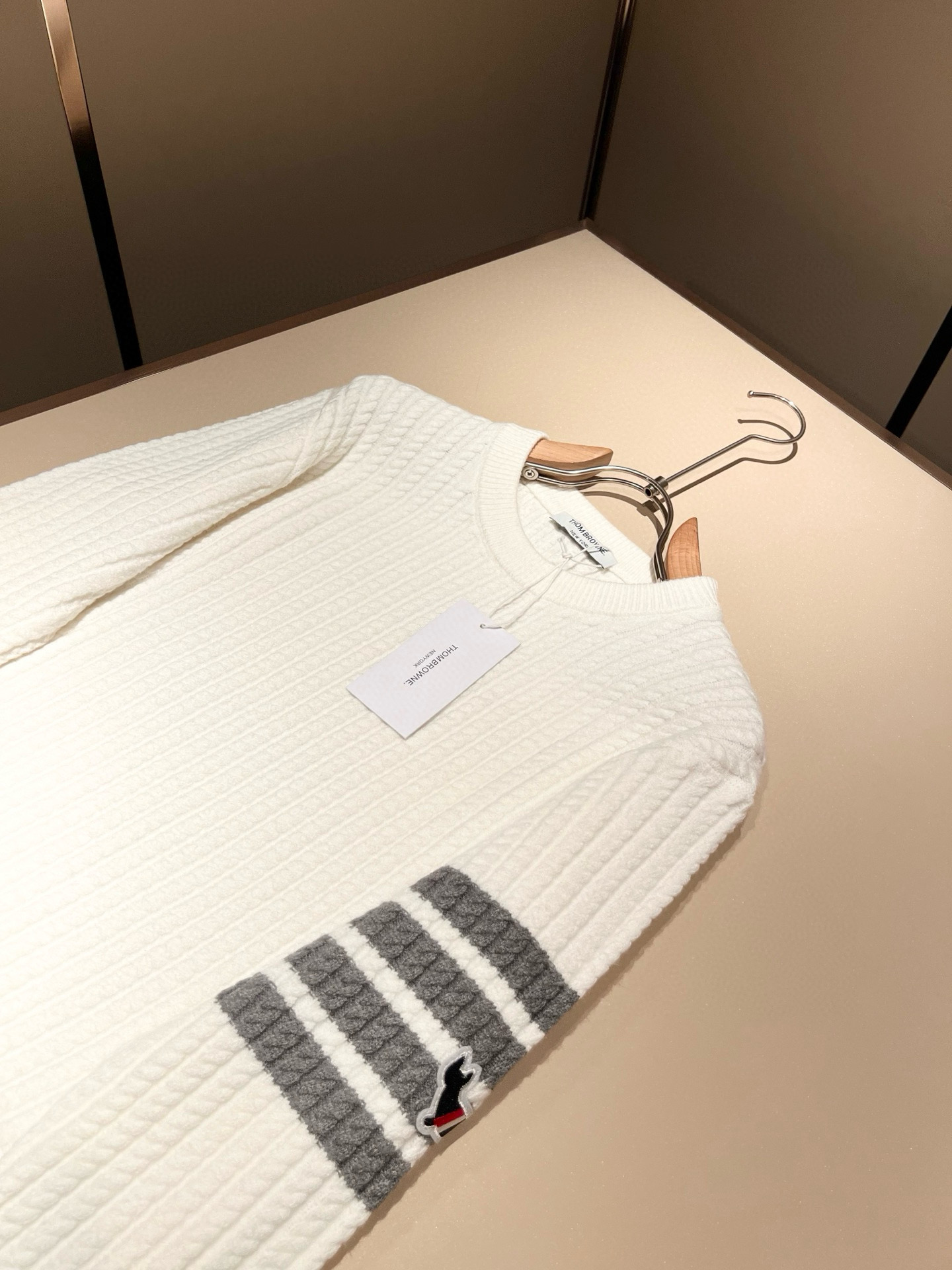 ThomBrow*e汤姆*朗2025秋冬新款男女同款👫针织羊毛衫，今年的专柜新品，男女同款👫超软羊毛面料