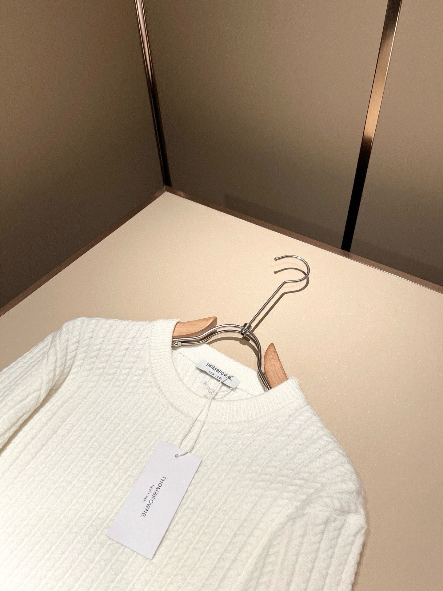 ThomBrow*e汤姆*朗2025秋冬新款男女同款👫针织羊毛衫，今年的专柜新品，男女同款👫超软羊毛面料