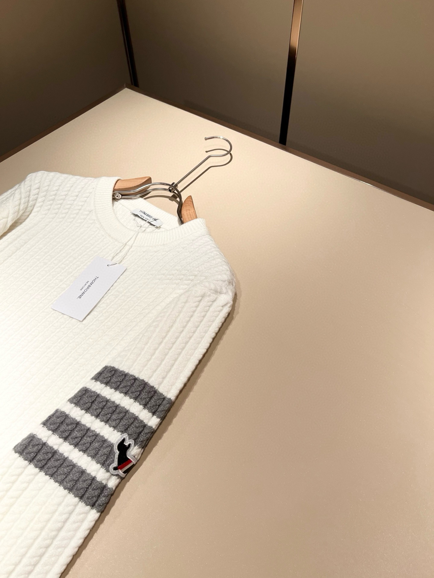 ThomBrow*e汤姆*朗2025秋冬新款男女同款👫针织羊毛衫，今年的专柜新品，男女同款👫超软羊毛面料