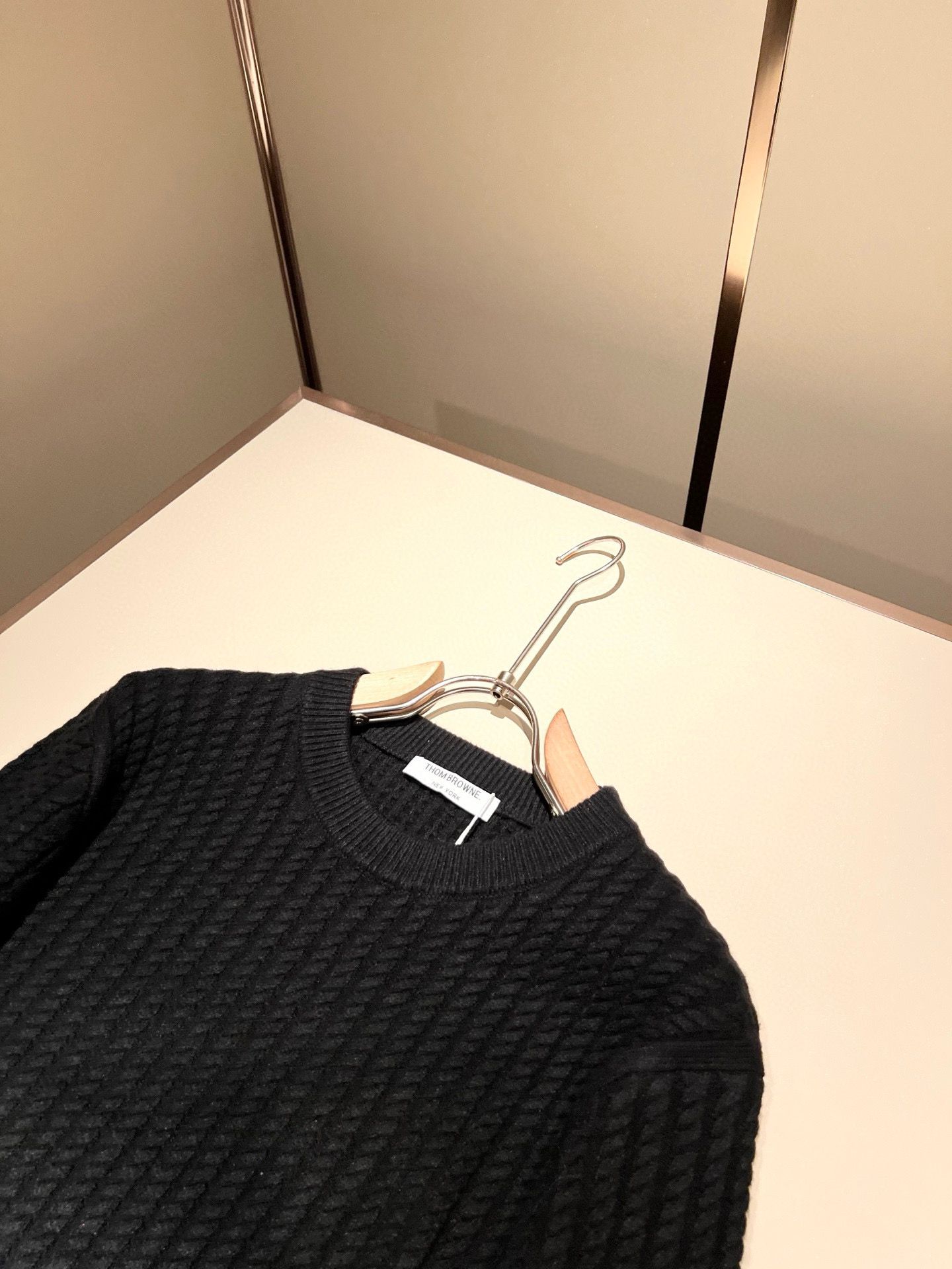 ThomBrow*e汤姆*朗2025秋冬新款男女同款👫针织羊毛衫，今年的专柜新品，男女同款👫超软羊毛面料