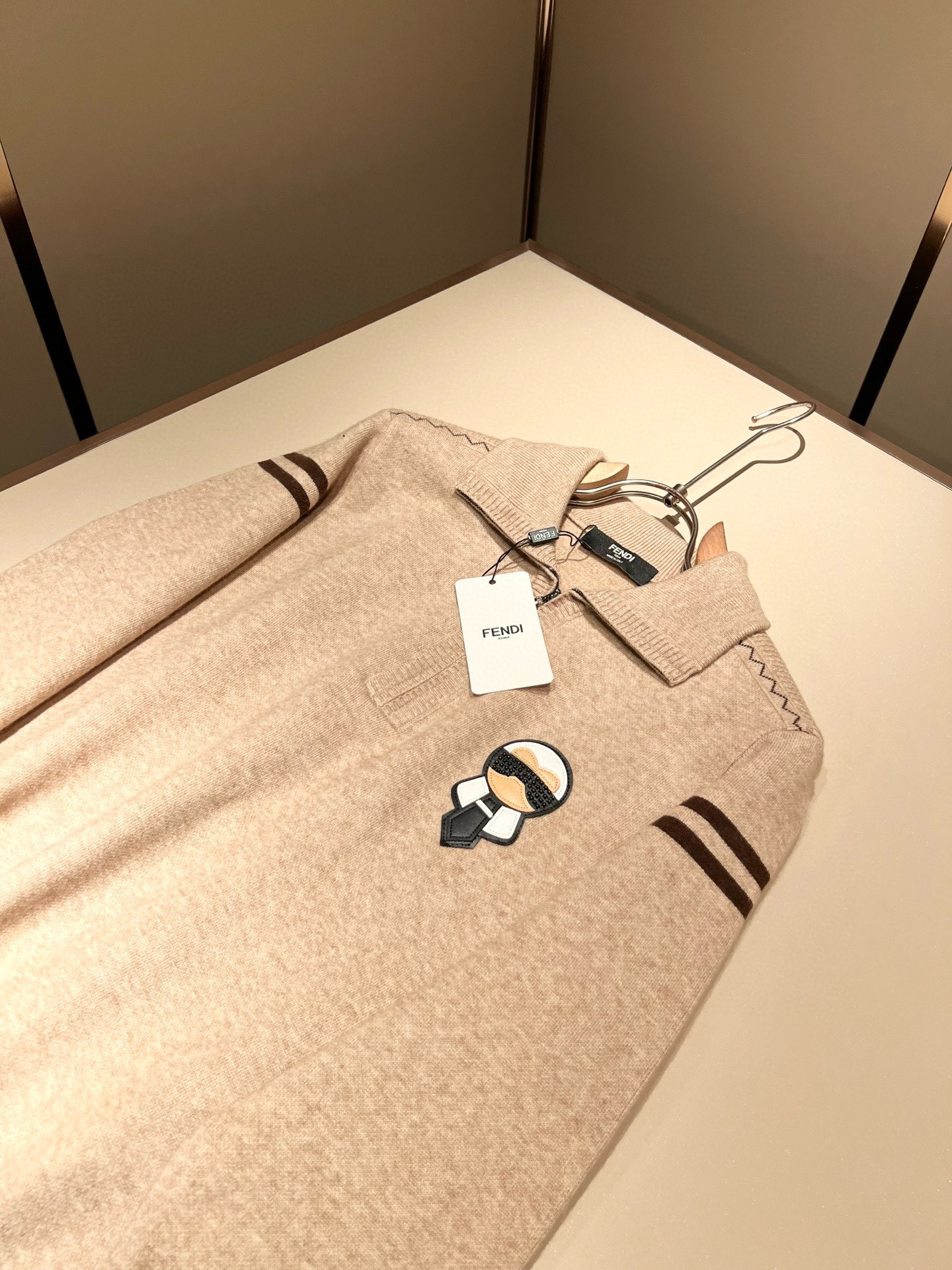 FEN*I 芬*迪2025秋冬新款FD家族男女同款拉链款高领针织羊毛开衫，男女同款👫百搭。意大利原厂订单