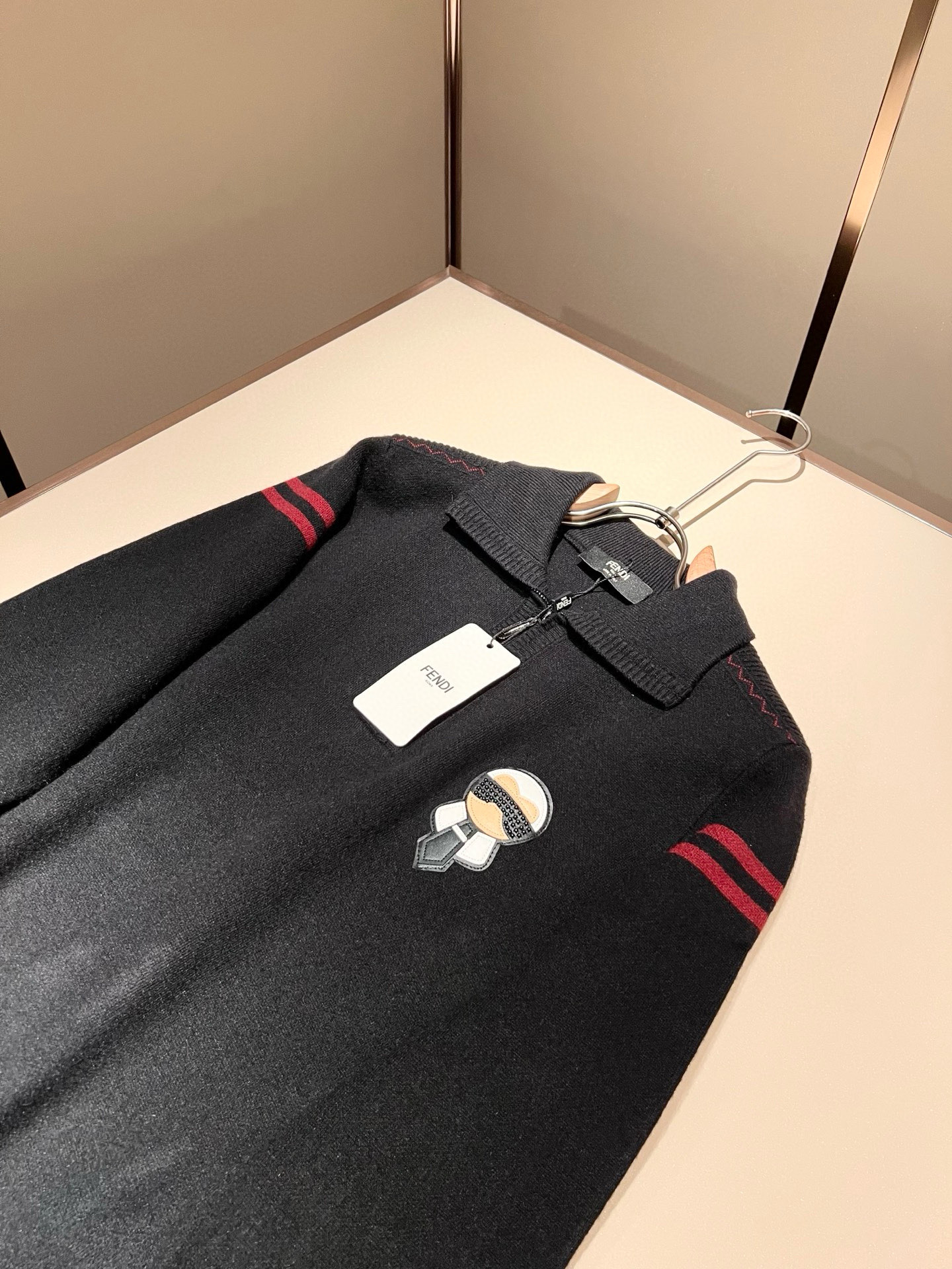 FEN*I 芬*迪2025秋冬新款FD家族男女同款拉链款高领针织羊毛开衫，男女同款👫百搭。意大利原厂订单