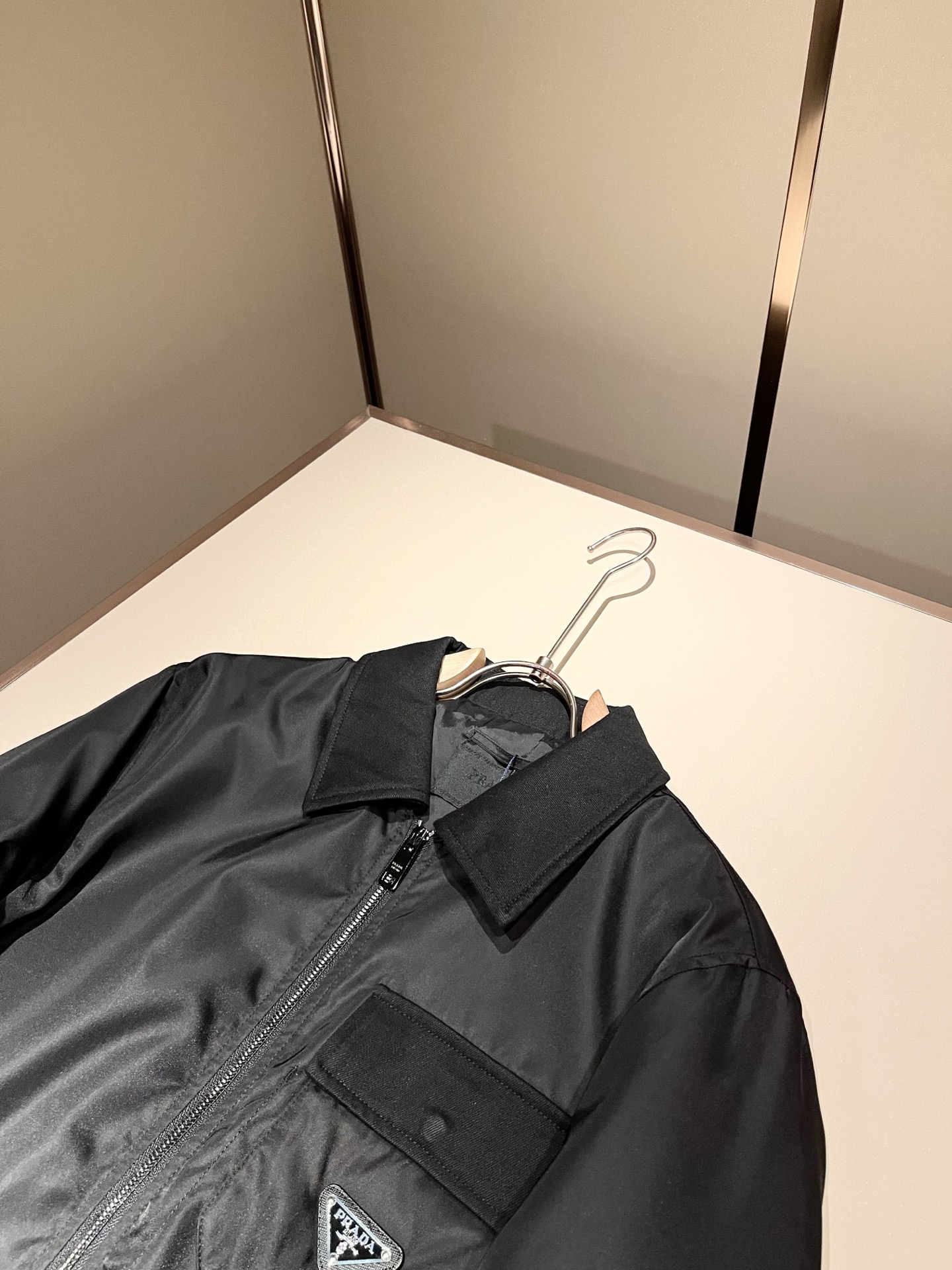 PRAD*A普*达2025秋冬休闲夹克外套，最新时尚休闲拉链夹克，时尚夹克外套!贸易公司渠道稀出，同步官