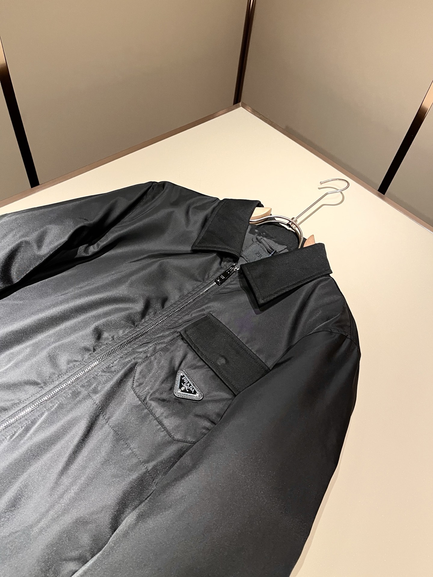 PRAD*A普*达2025秋冬休闲夹克外套，最新时尚休闲拉链夹克，时尚夹克外套!贸易公司渠道稀出，同步官