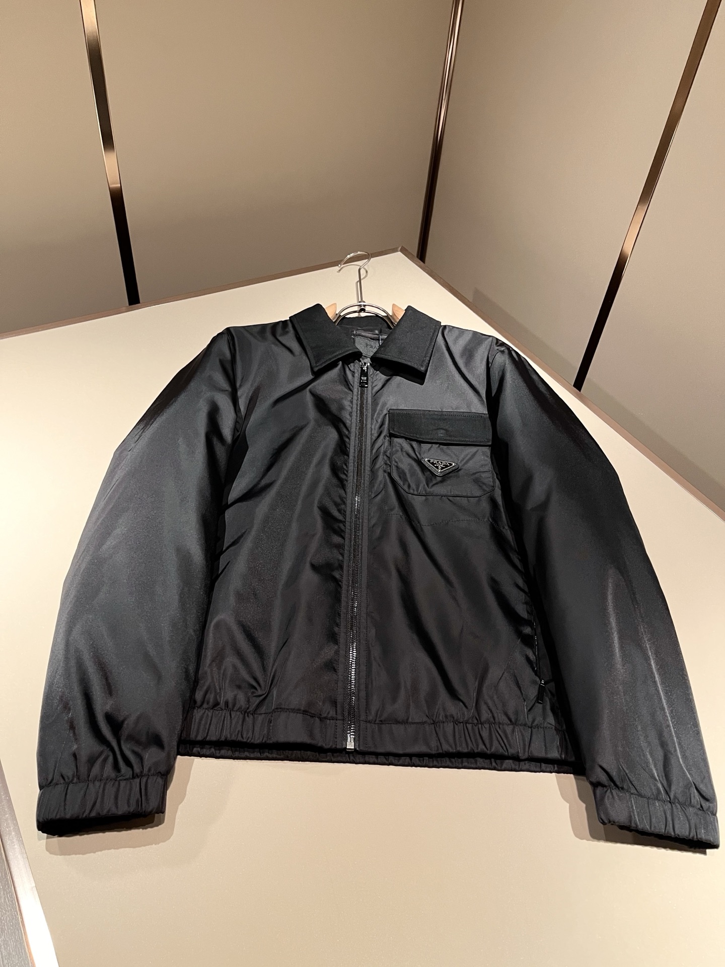 PRAD*A普*达2025秋冬休闲夹克外套，最新时尚休闲拉链夹克，时尚夹克外套!贸易公司渠道稀出，同步官