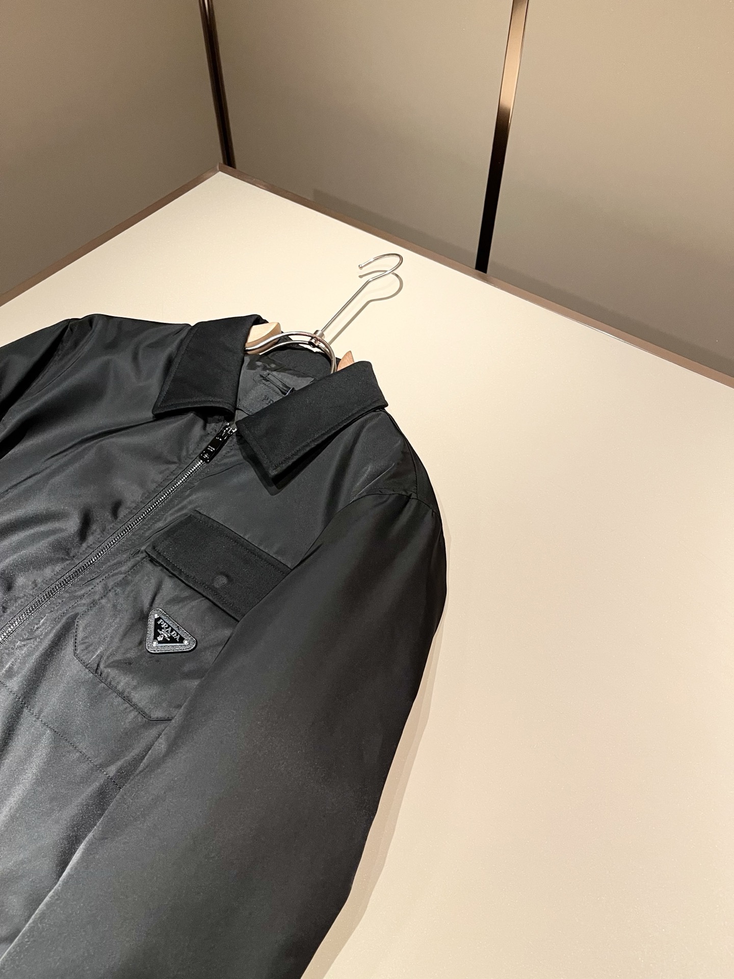 PRAD*A普*达2025秋冬休闲夹克外套，最新时尚休闲拉链夹克，时尚夹克外套!贸易公司渠道稀出，同步官