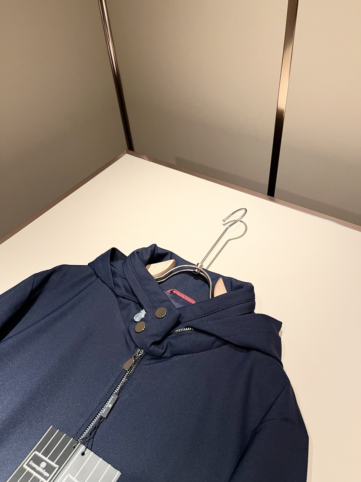 Ermenegildo Zeg*a杰*亚 2025秋冬新款男士夹克外套，外贸公司订单！客供聚酯纤维材质，