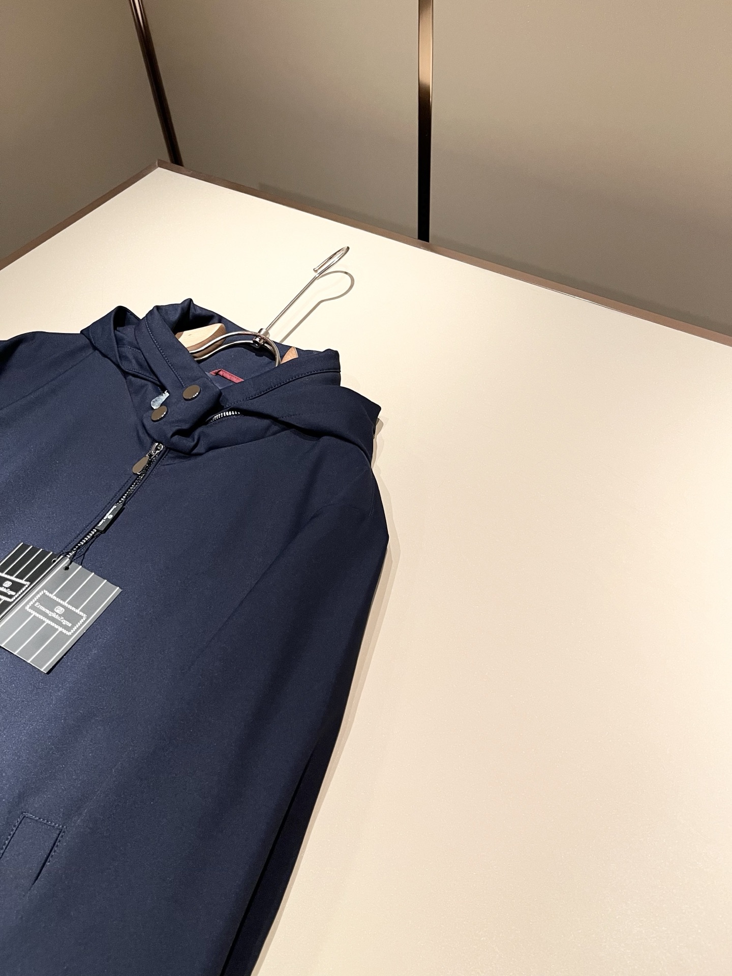 Ermenegildo Zeg*a杰*亚 2025秋冬新款男士夹克外套，外贸公司订单！客供聚酯纤维材质，