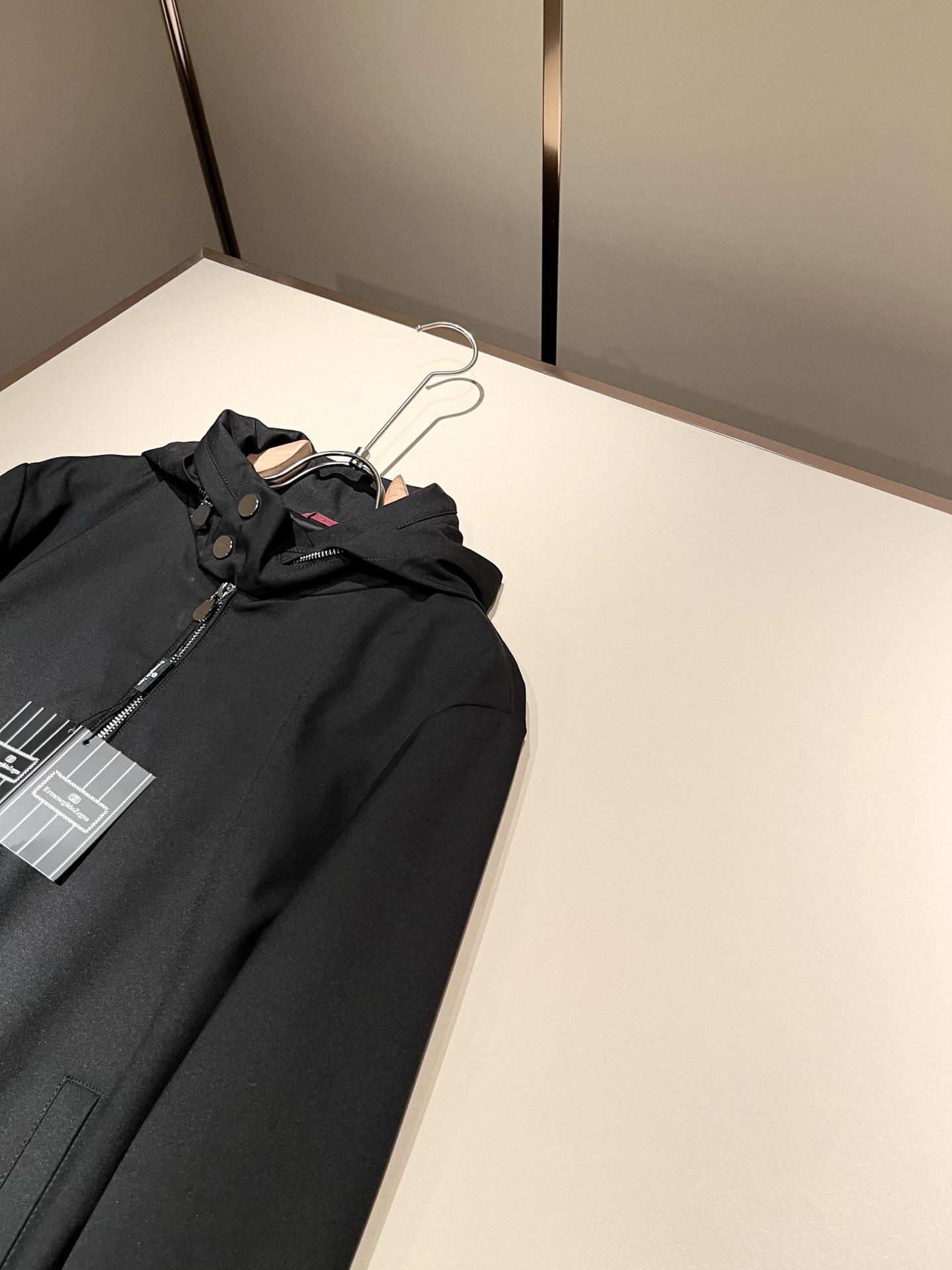 Ermenegildo Zeg*a杰*亚 2025秋冬新款男士夹克外套，外贸公司订单！客供聚酯纤维材质，