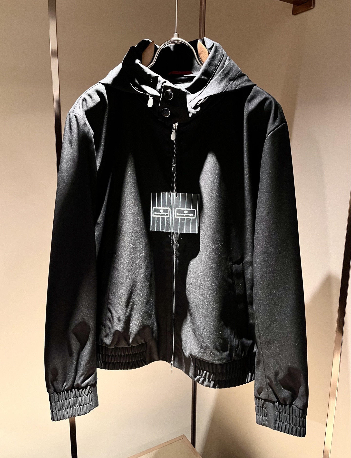 Ermenegildo Zeg*a杰*亚 2025秋冬新款男士夹克外套，外贸公司订单！客供聚酯纤维材质，