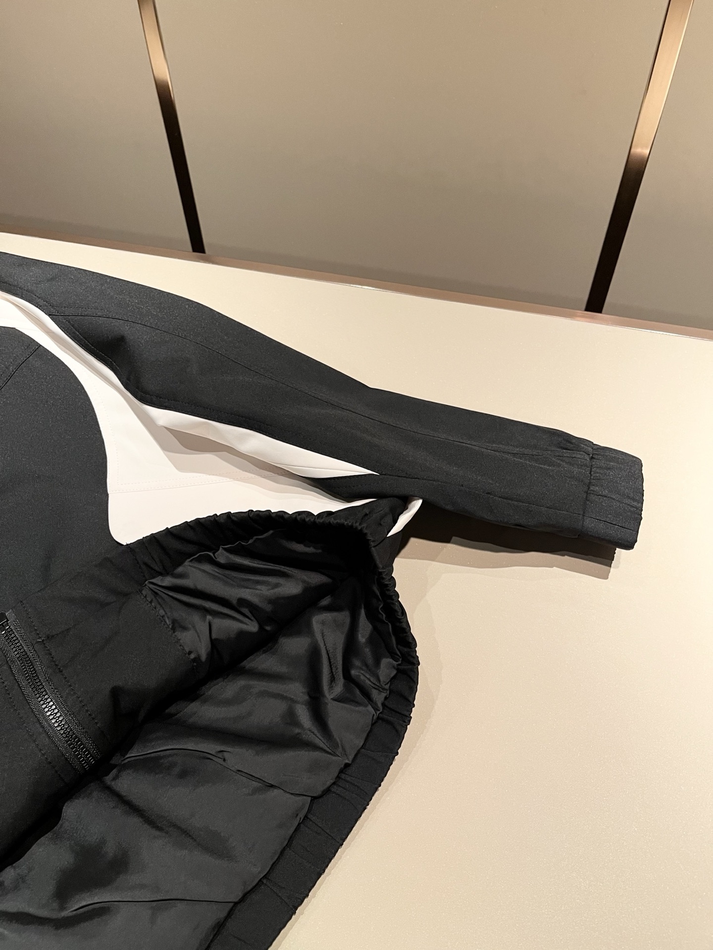 PRAD*A普*达2025秋冬休闲夹克外套，最新时尚休闲拉链夹克，时尚夹克外套!贸易公司渠道稀出，同步官