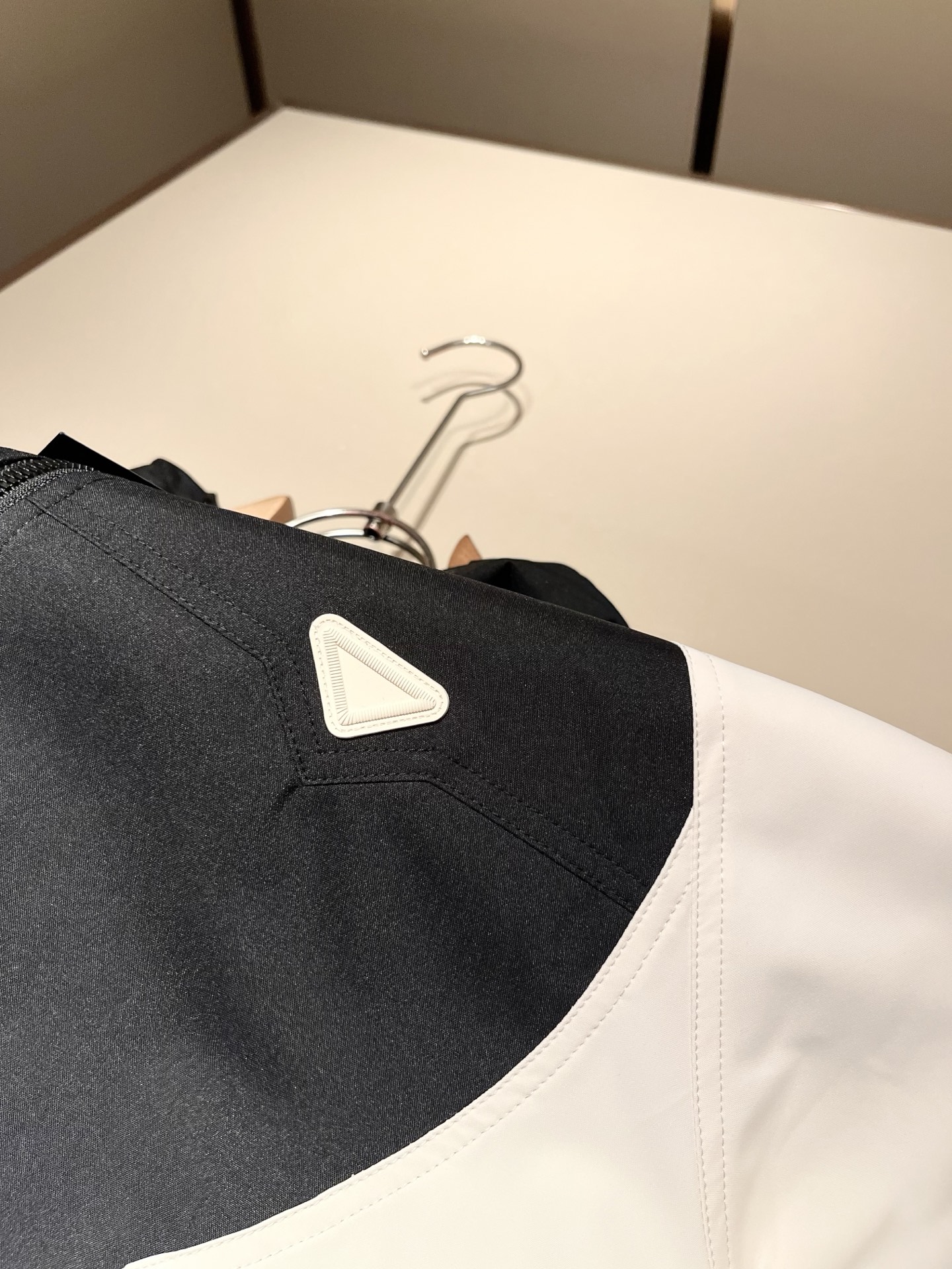 PRAD*A普*达2025秋冬休闲夹克外套，最新时尚休闲拉链夹克，时尚夹克外套!贸易公司渠道稀出，同步官