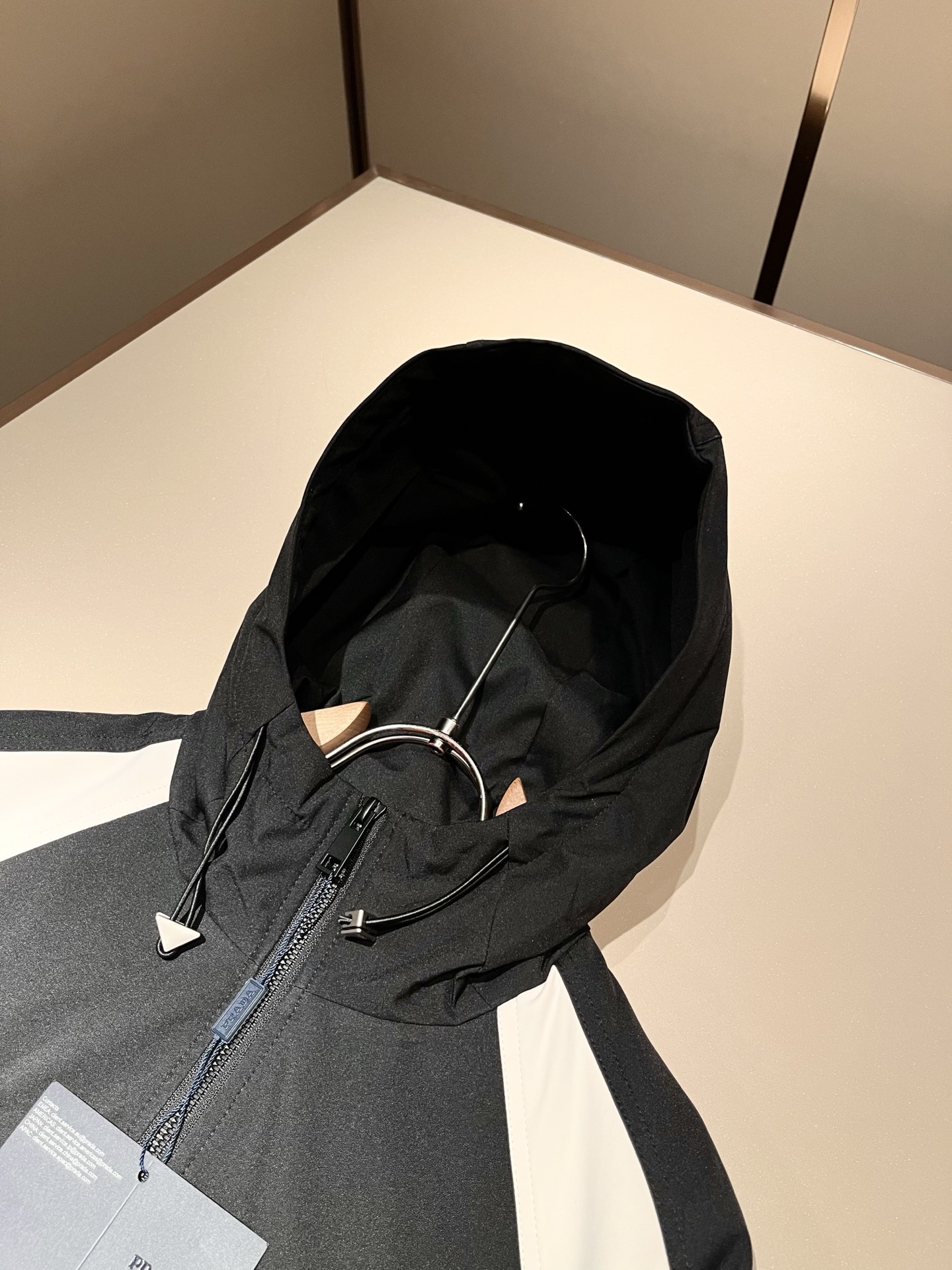 PRAD*A普*达2025秋冬休闲夹克外套，最新时尚休闲拉链夹克，时尚夹克外套!贸易公司渠道稀出，同步官