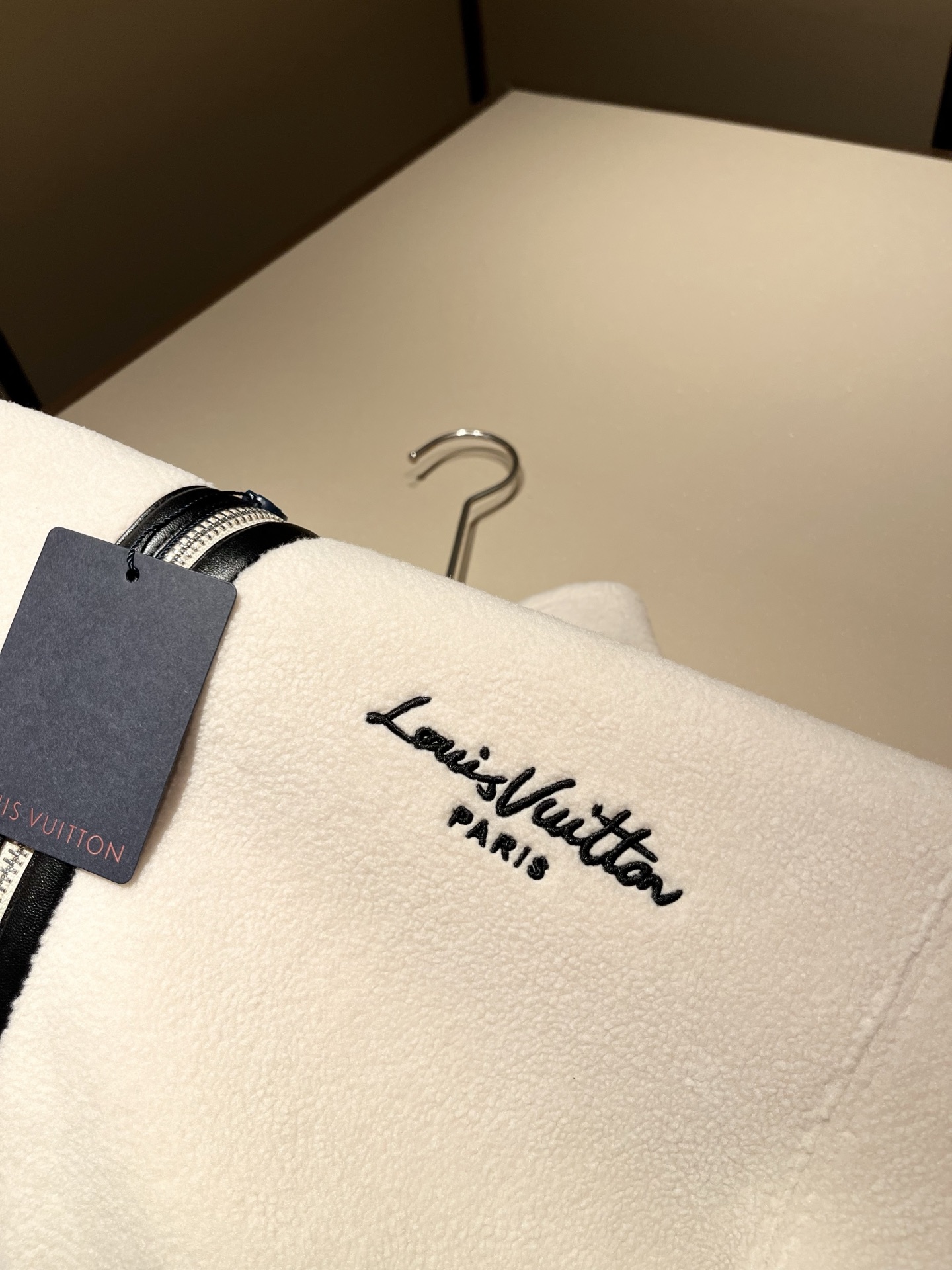 Louis Vuit*on 路易*登 2025秋冬新款轻奢男女同款👫摇粒绒夹克外套，路易家族的新高端，细