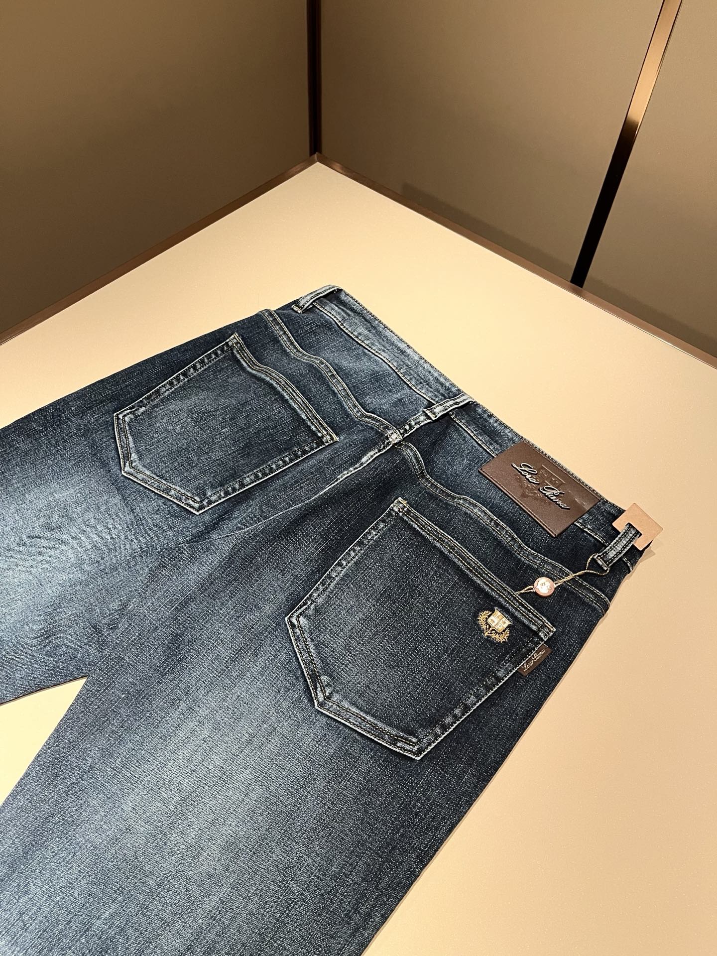 Loro Piana诺悠翩雅 2025秋冬新品男士时装款高端休闲裤，香港洋行渠道货，日本原厂出品，纯血统