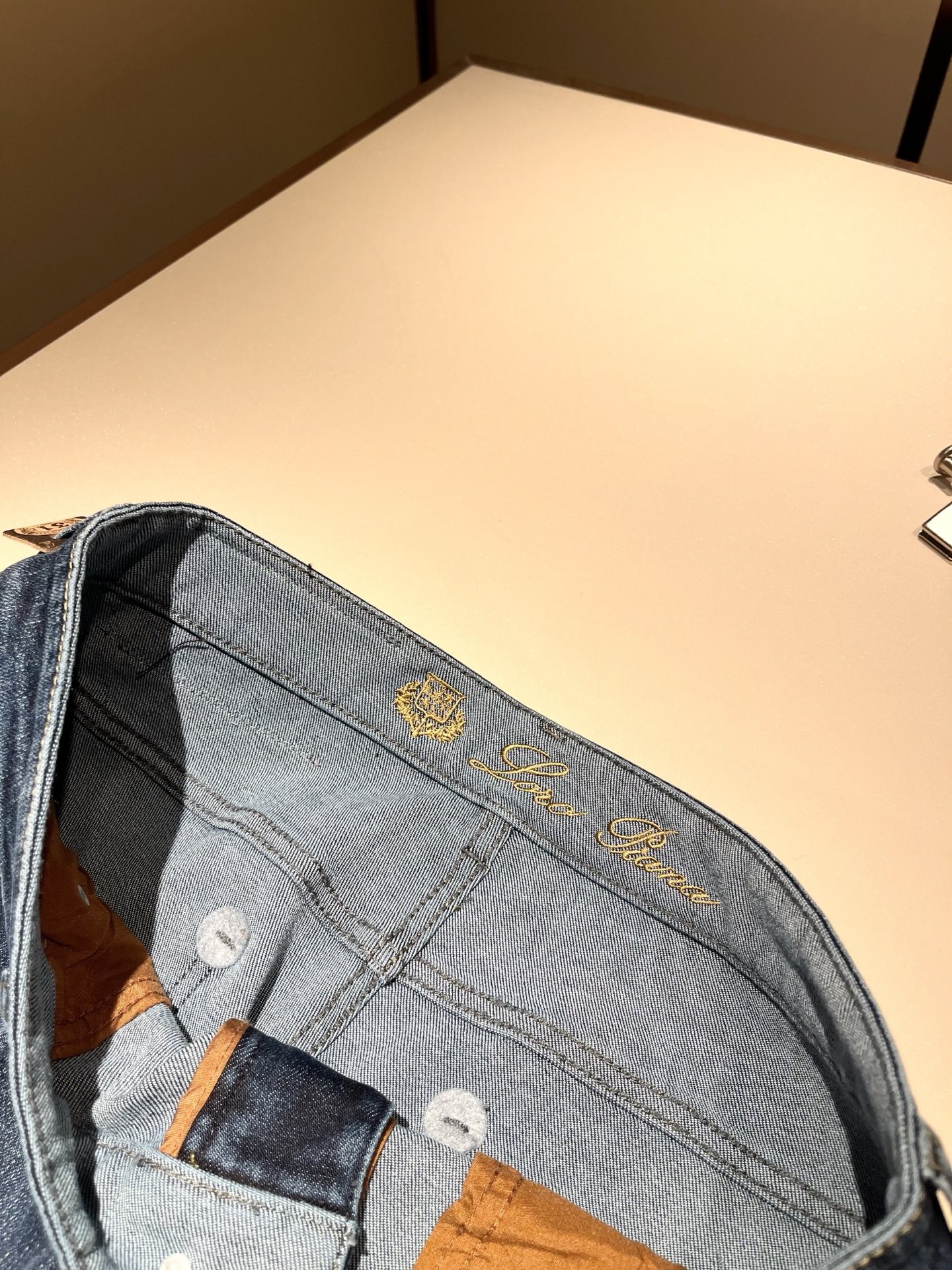 Loro Piana诺悠翩雅 2025秋冬新品男士时装款高端休闲裤，香港洋行渠道货，日本原厂出品，纯血统