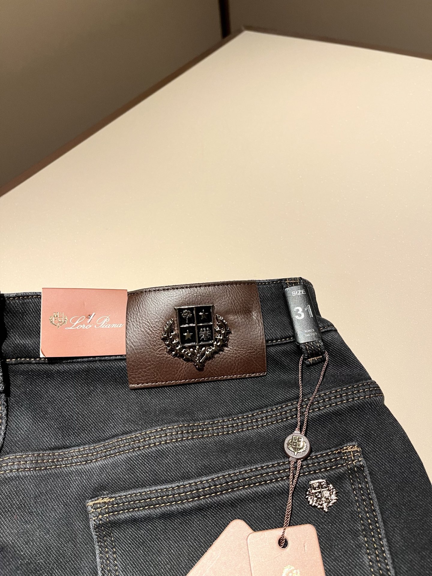 Loro Piana诺悠翩雅 2025秋冬新品男士时装款高端休闲裤，香港洋行渠道货，日本原厂出品，纯血统