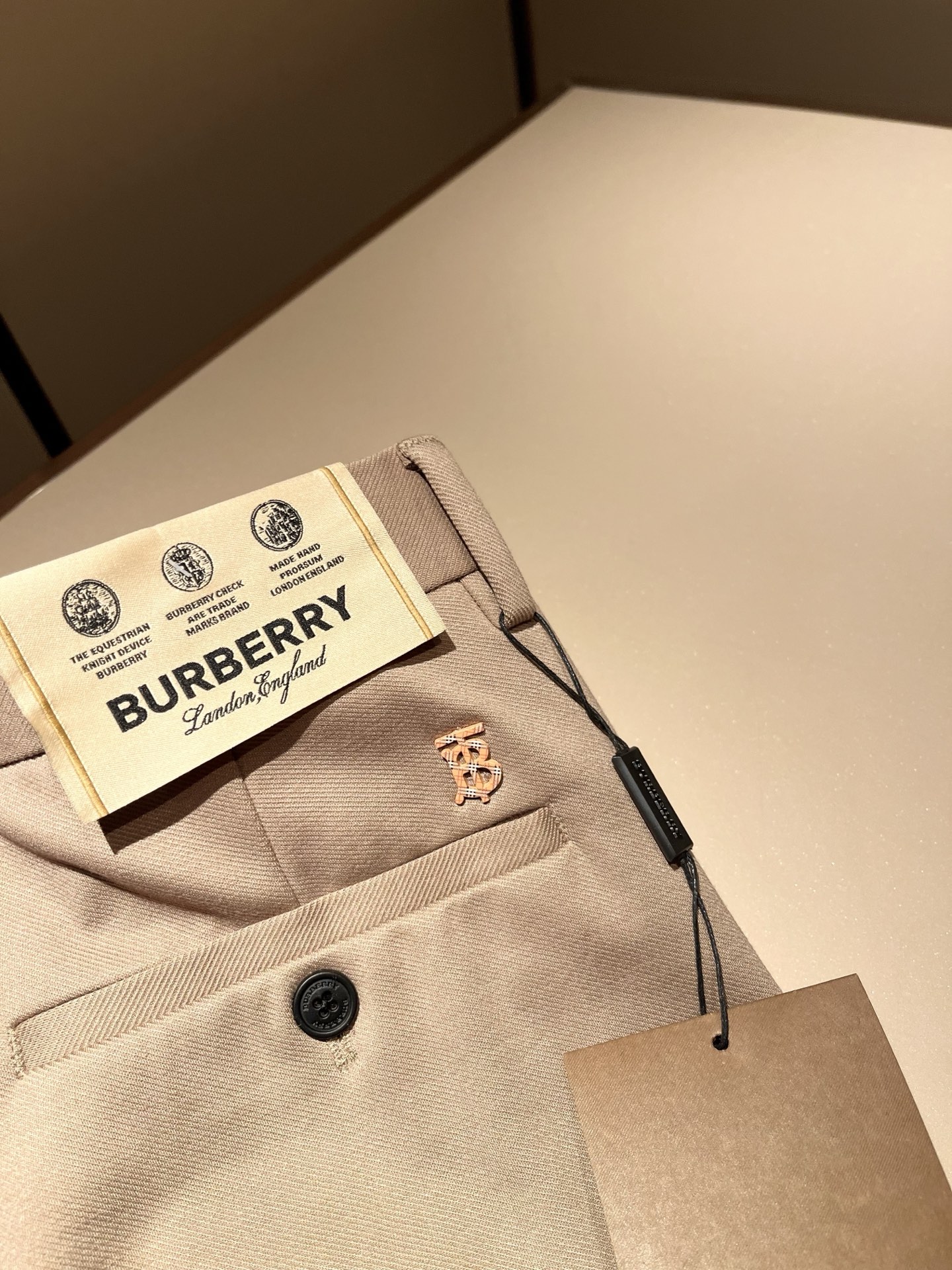 BURBER*Y巴*莉 2025秋冬男士休闲西裤，男士经典基础款小直筒裤 简洁纯色百搭款五金logo辅料