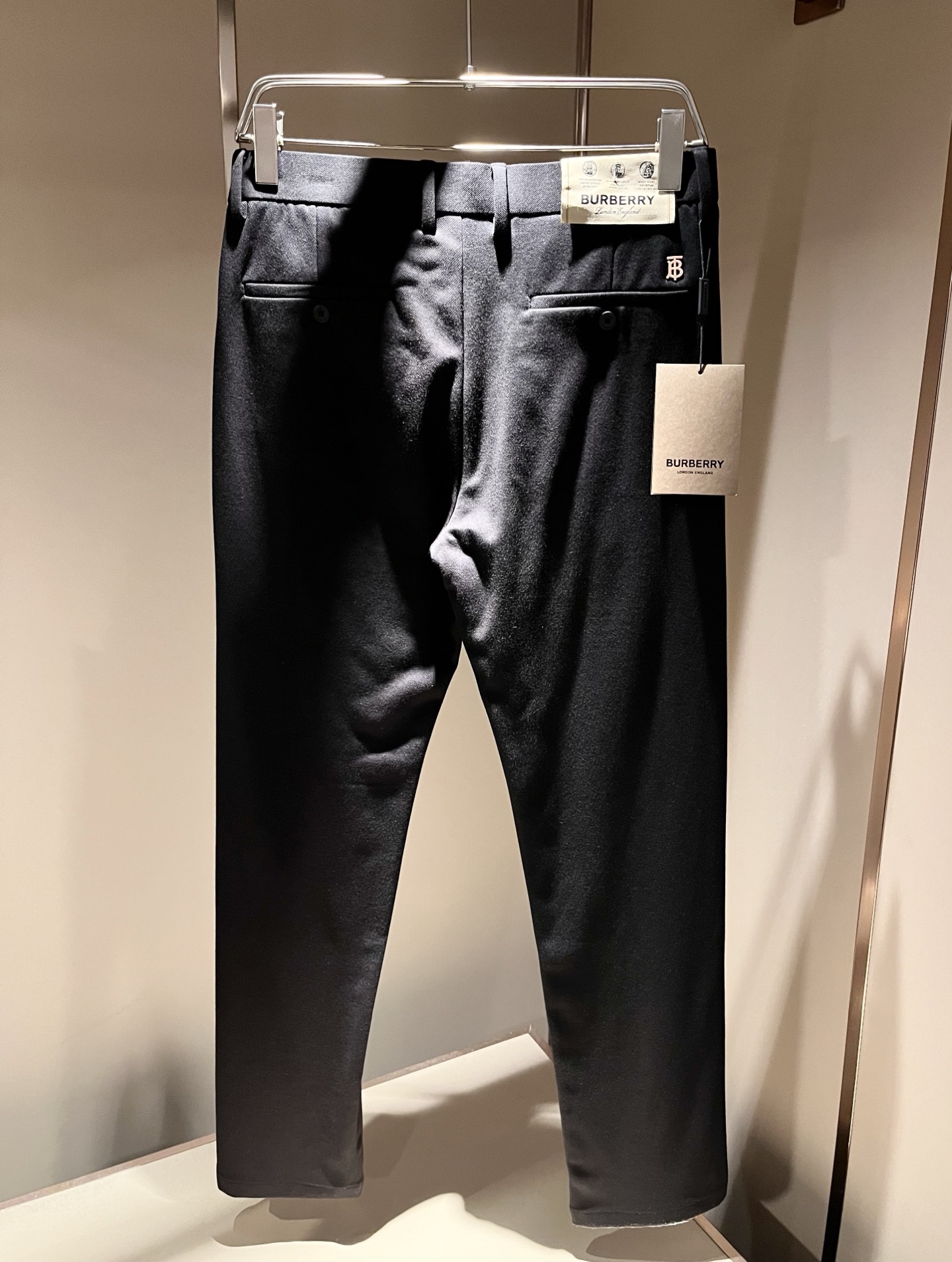 BURBER*Y巴*莉 2025秋冬男士休闲西裤，男士经典基础款小直筒裤 简洁纯色百搭款五金logo辅料