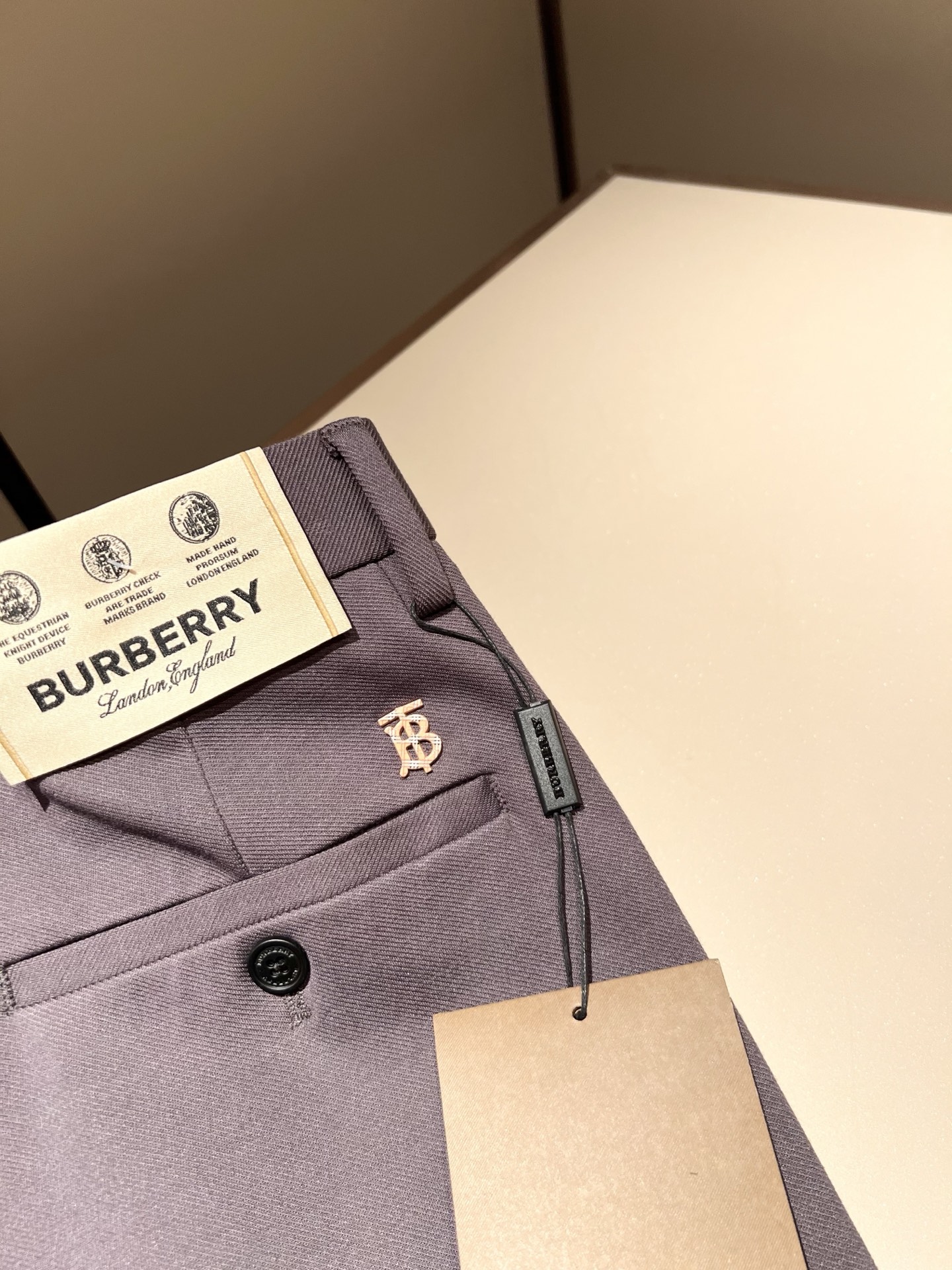 BURBER*Y巴*莉 2025秋冬男士休闲西裤，男士经典基础款小直筒裤 简洁纯色百搭款五金logo辅料