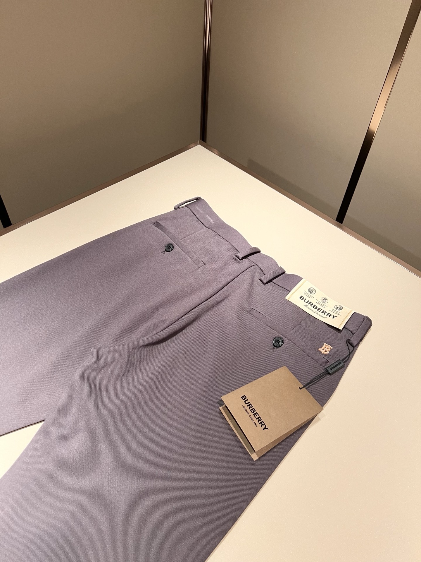 BURBER*Y巴*莉 2025秋冬男士休闲西裤，男士经典基础款小直筒裤 简洁纯色百搭款五金logo辅料