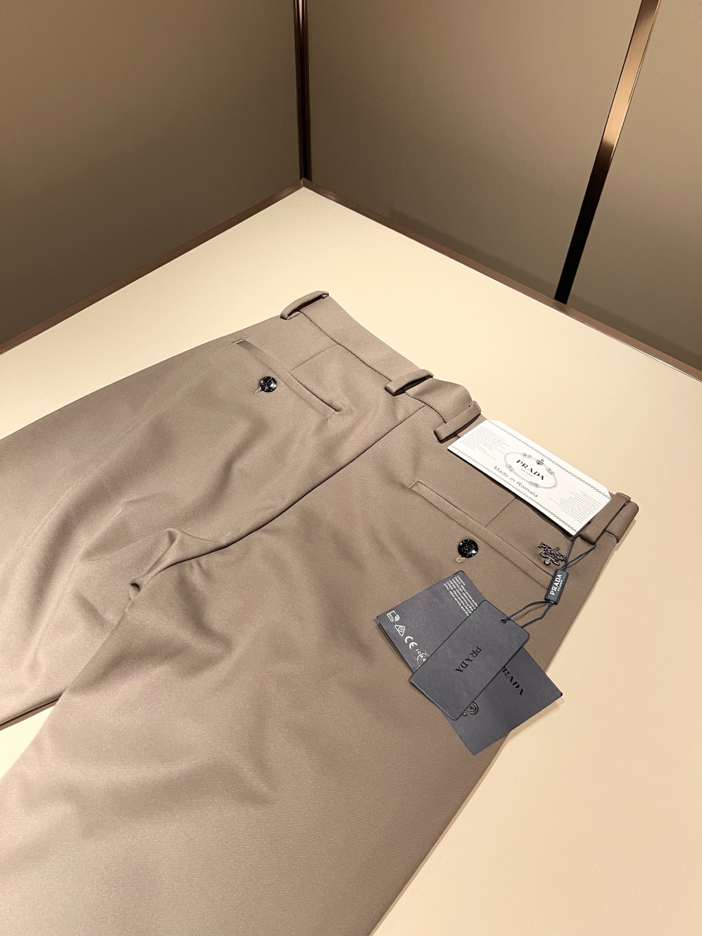 PRA*DA 普*达 2025秋冬新款弹力棉质混纺氨纶百搭西裤，男士经典商务休闲基础长裤西裤！贸易公司渠