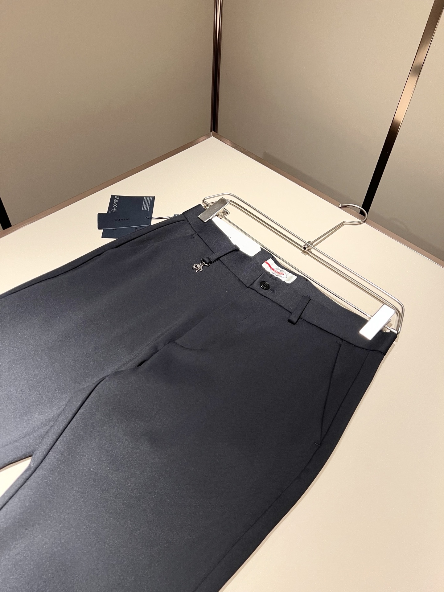 PRA*DA 普*达 2025秋冬新款弹力棉质混纺氨纶百搭西裤，男士经典商务休闲基础长裤西裤！贸易公司渠