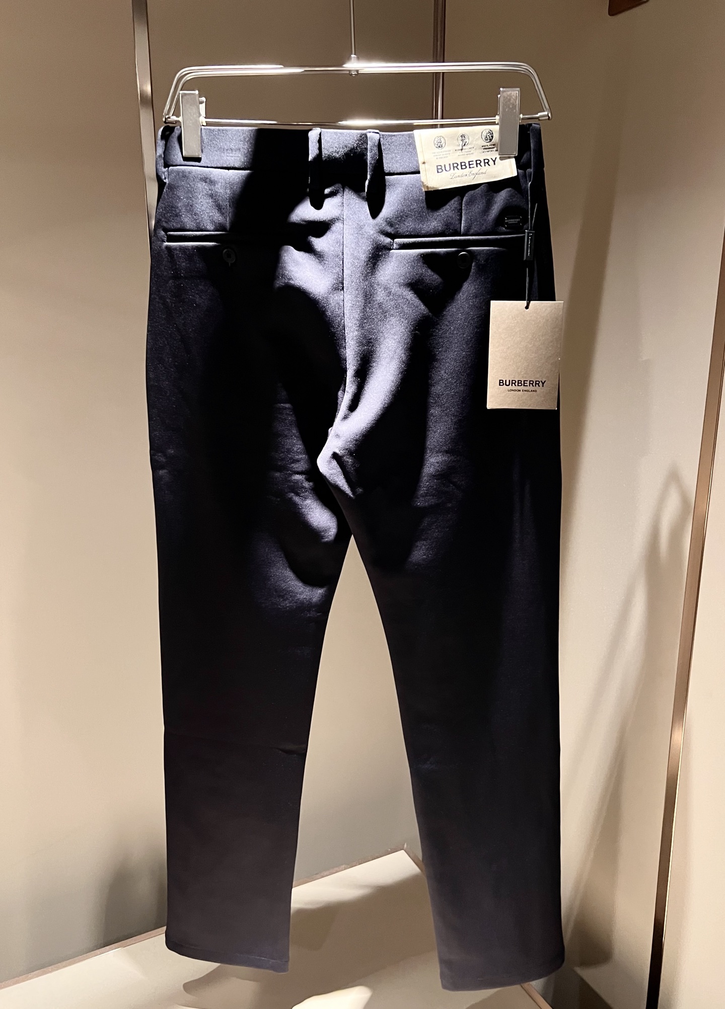 BURBER*Y巴*莉 2025秋冬男士休闲西裤，男士经典基础款小直筒裤 简洁纯色百搭款五金logo辅料