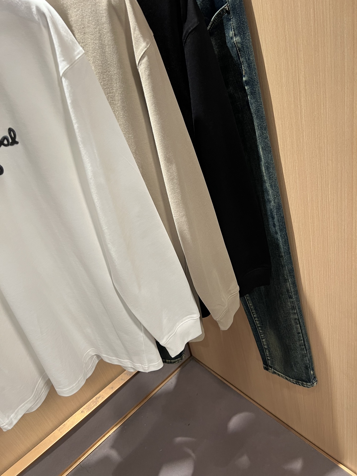 Dio*迪家 2025秋冬新款男女同款👫长袖打底衫，专柜同步发售！定制专属260克纯棉面料，定制原版工艺