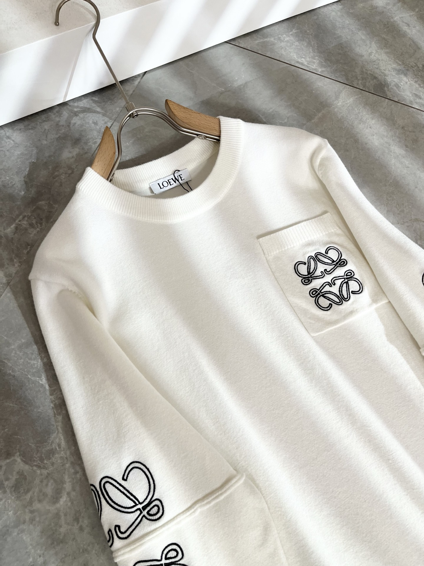 LO*WE/罗*威2025秋冬新款男女同款👫针织羊毛衫，贸易公司渠道货，2025年最新品，官柜同步售卖，