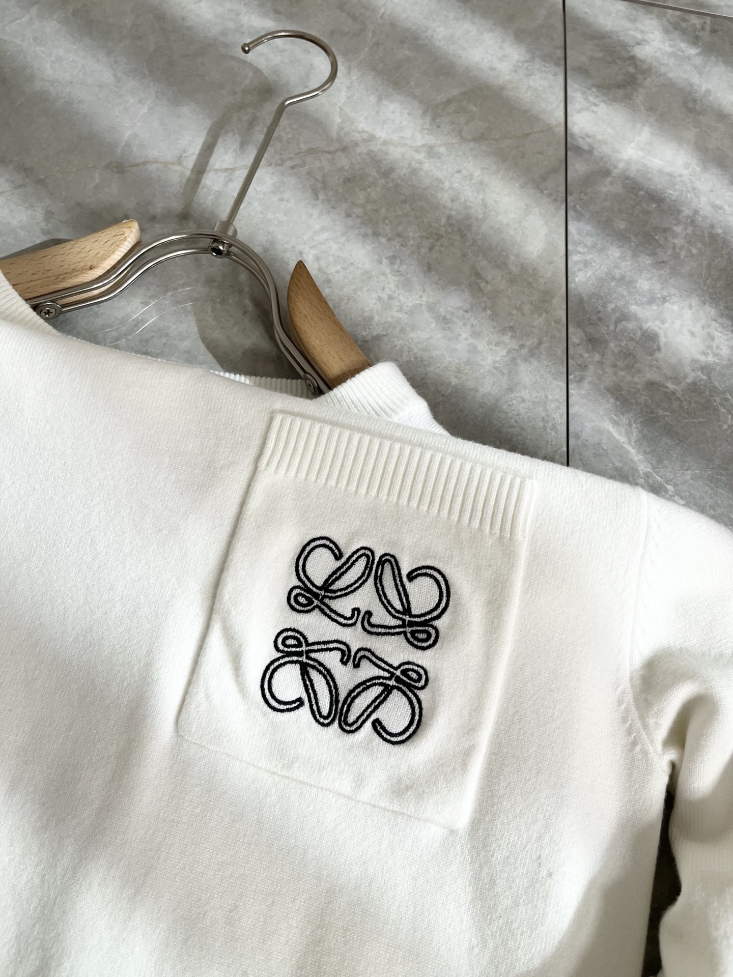 LO*WE/罗*威2025秋冬新款男女同款👫针织羊毛衫，贸易公司渠道货，2025年最新品，官柜同步售卖，