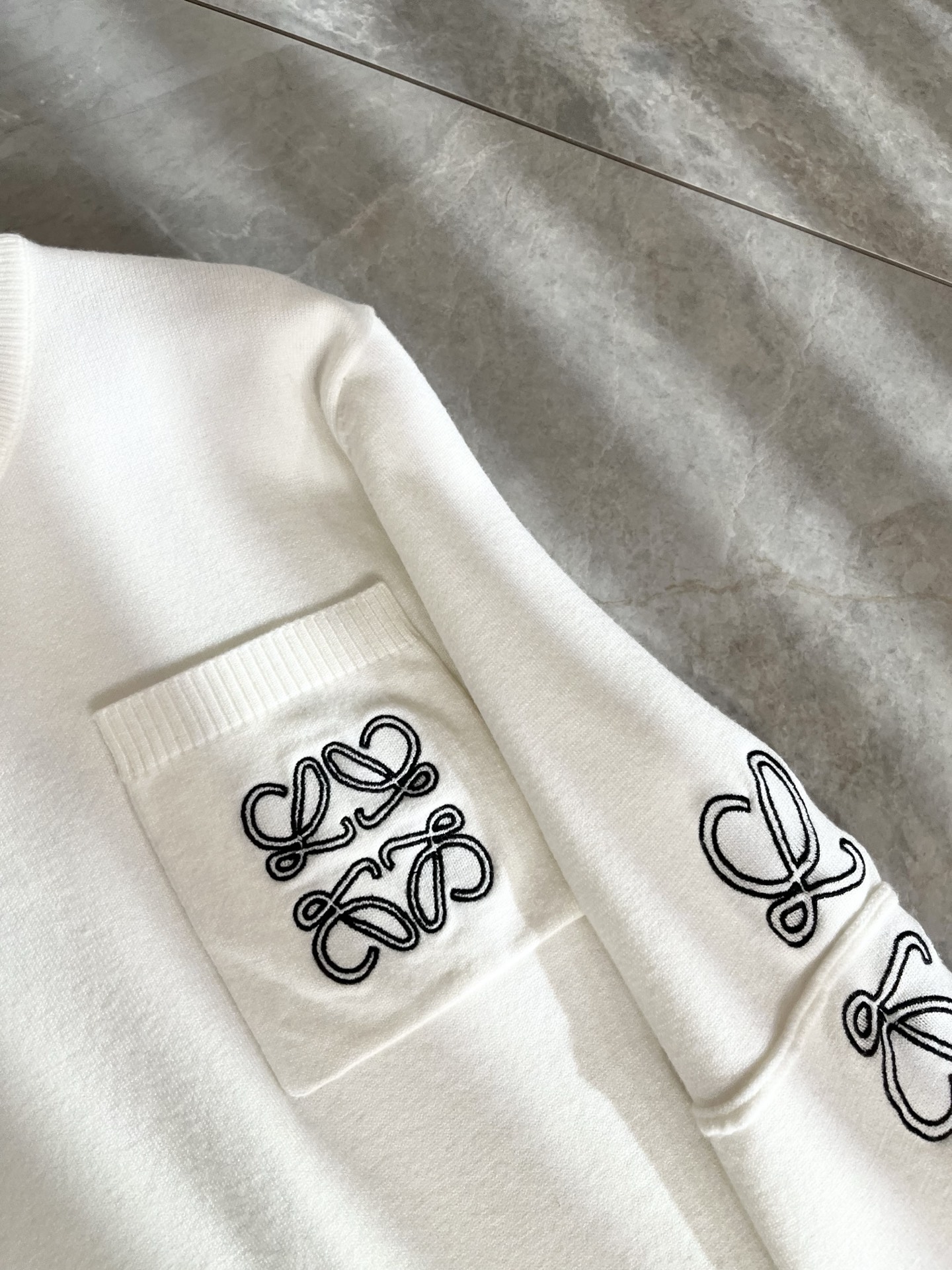 LO*WE/罗*威2025秋冬新款男女同款👫针织羊毛衫，贸易公司渠道货，2025年最新品，官柜同步售卖，