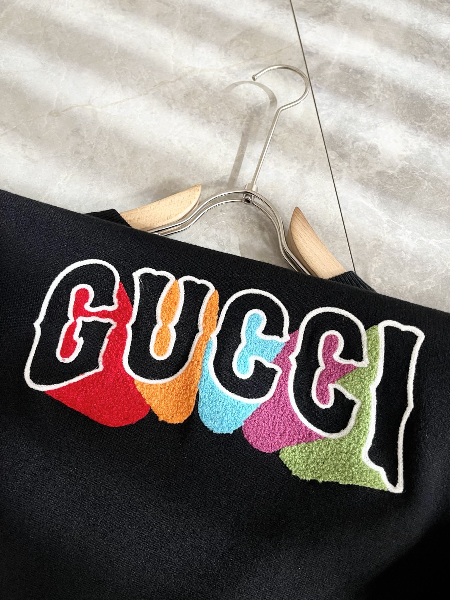 GUC*I 古家 2025秋冬新款男女同款👫 针织羊毛衫，胸前标志logo刺绣设计！贸易公司渠道稀出，同