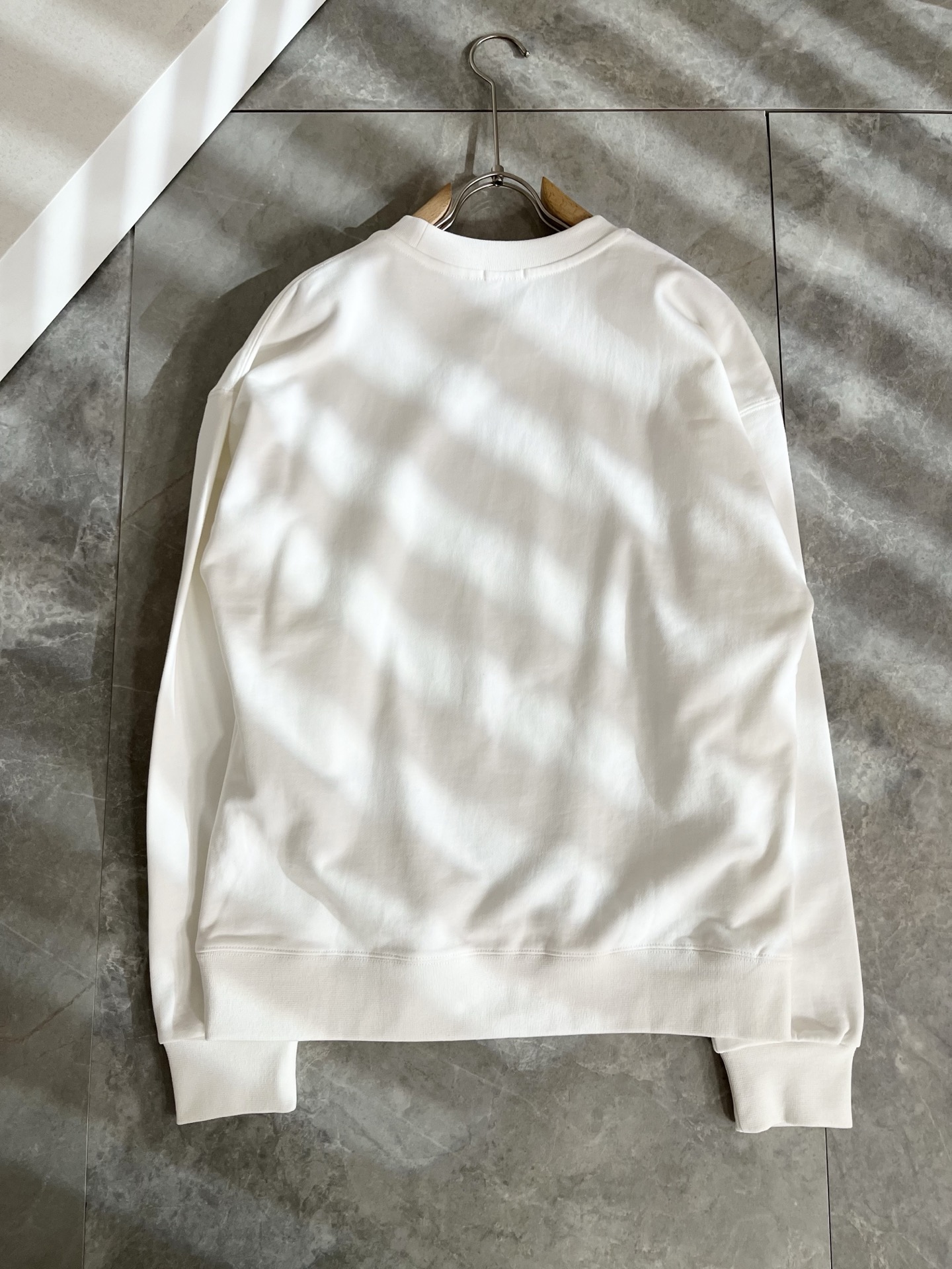 KENZ*高田*三2025秋冬新品男女同款👫卫衣，工艺“传承经典著作改良后的新品更加的具有立体感官，设计