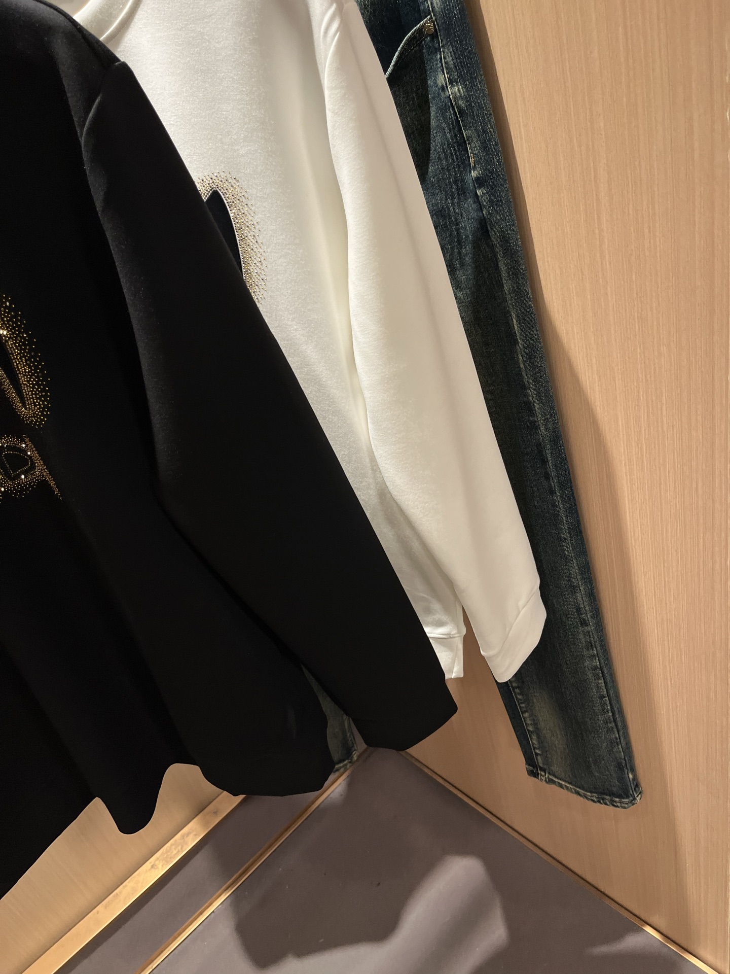 【⚠️最大穿240斤】 FEN*I 芬*迪2025秋冬新款FD家族男女同款卫衣，男女同款👫百搭。意大利原