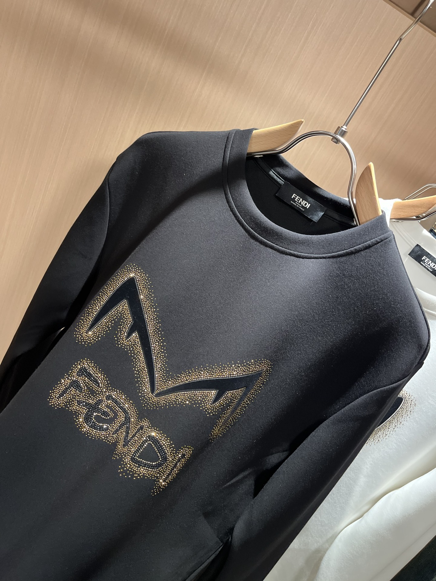 【⚠️最大穿240斤】 FEN*I 芬*迪2025秋冬新款FD家族男女同款卫衣，男女同款👫百搭。意大利原