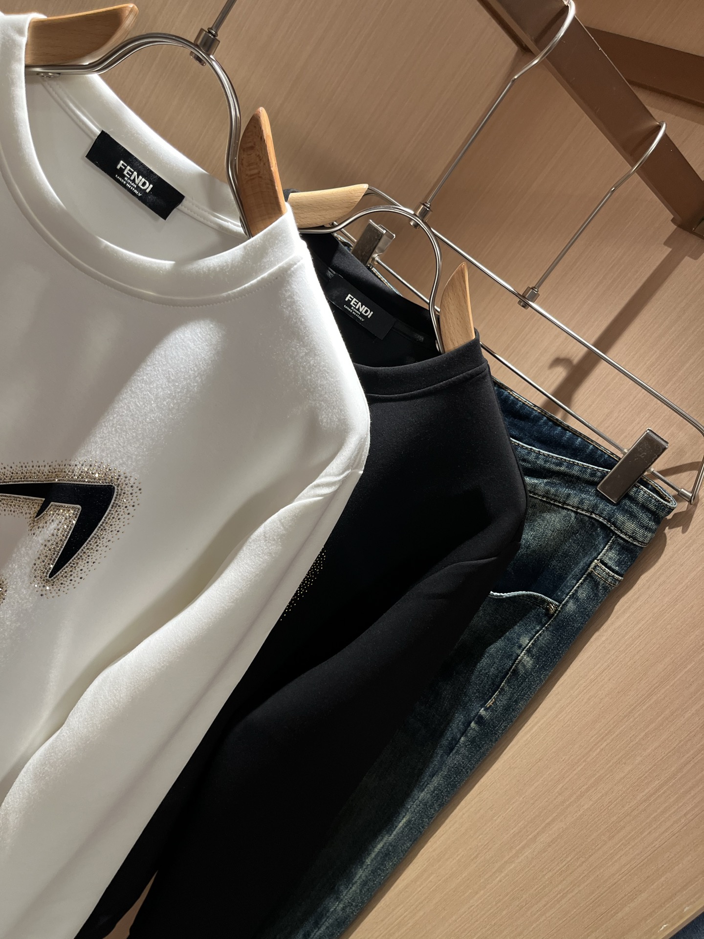 【⚠️最大穿240斤】 FEN*I 芬*迪2025秋冬新款FD家族男女同款卫衣，男女同款👫百搭。意大利原