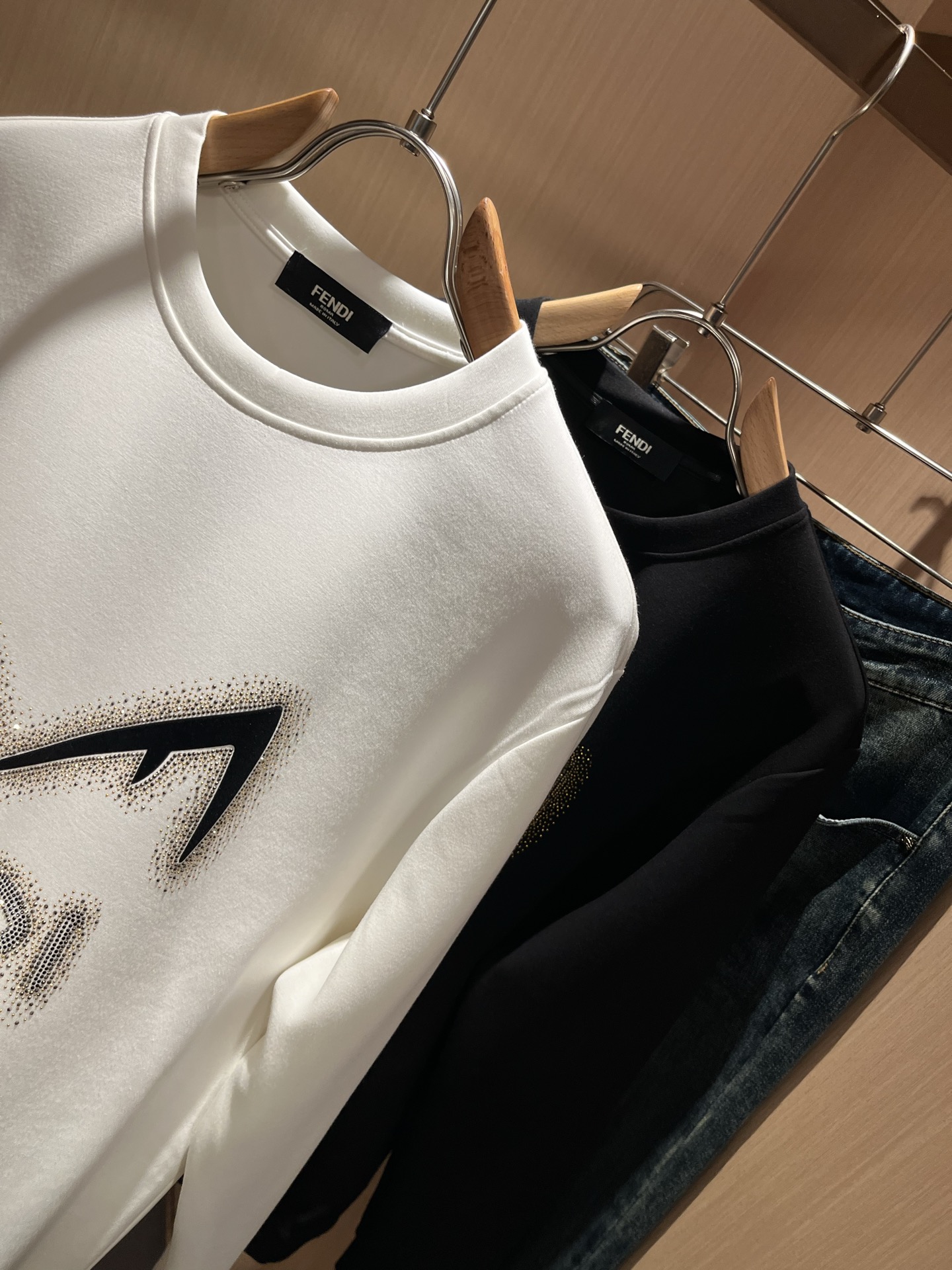 【⚠️最大穿240斤】 FEN*I 芬*迪2025秋冬新款FD家族男女同款卫衣，男女同款👫百搭。意大利原