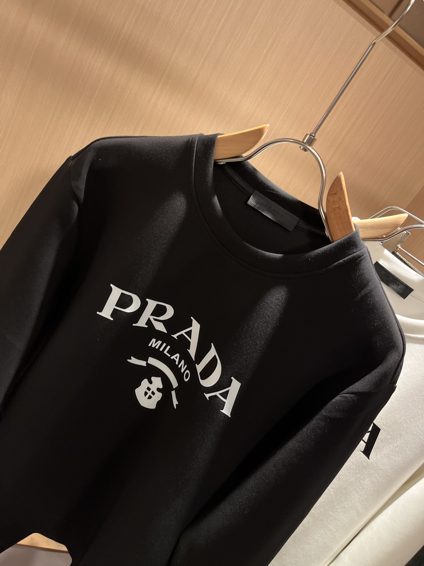 【⚠️最大穿240斤】 PRAD*A普*达2025秋冬新款男女同款👫卫衣，最新款全网独家首上！！~既经典