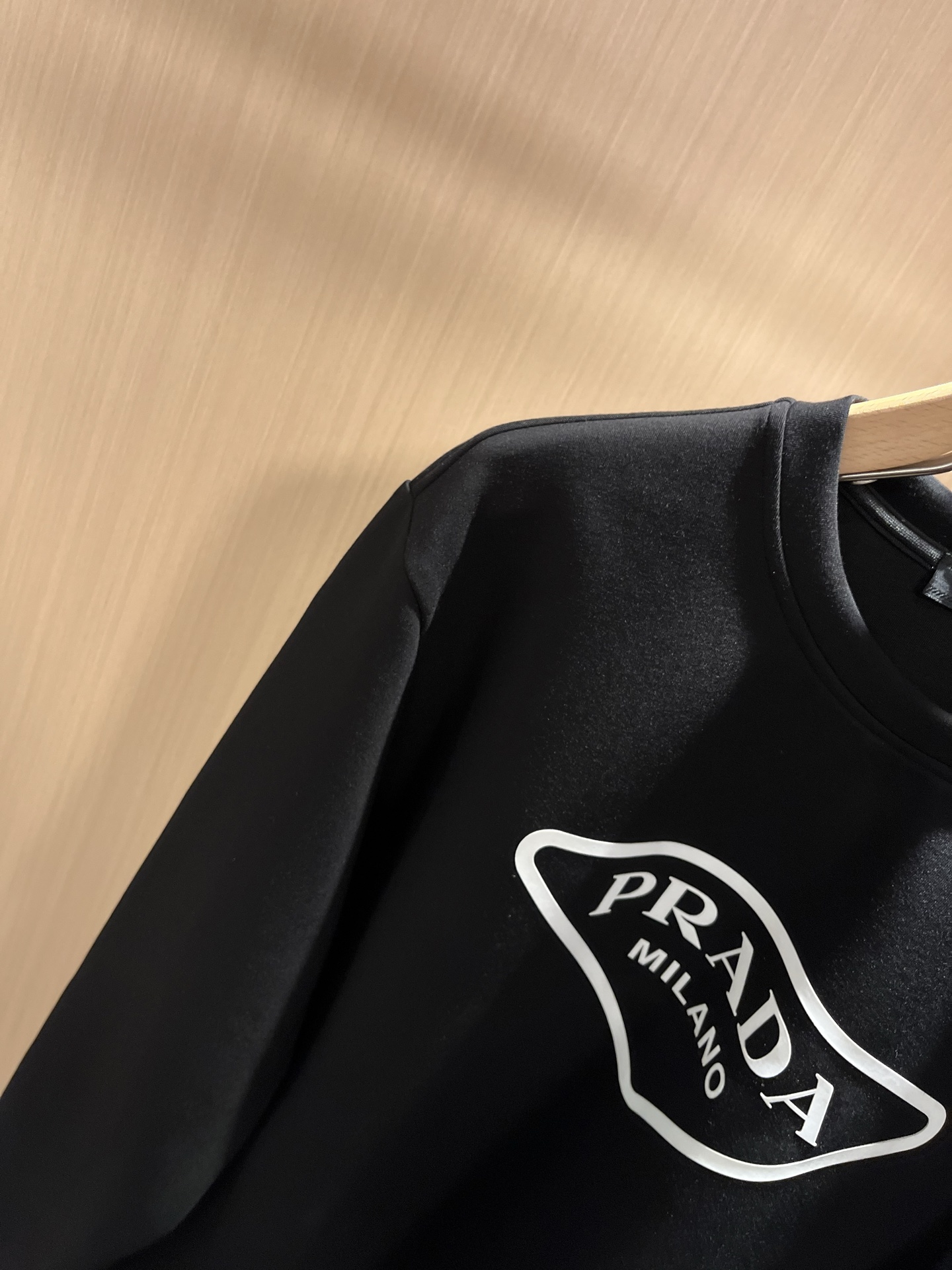 【⚠️最大穿240斤】 PRAD*A普*达2025秋冬新款男女同款👫卫衣，最新款全网独家首上！！~既经典