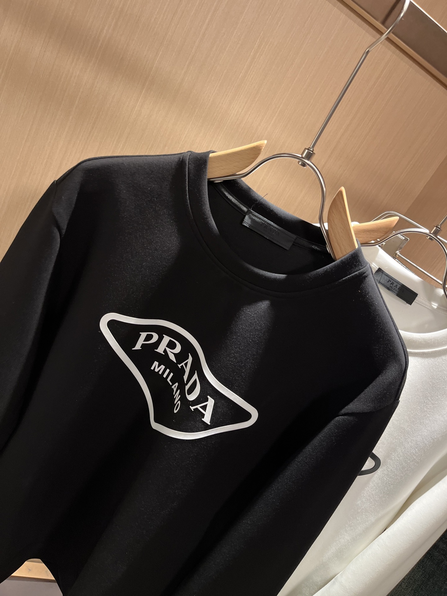 【⚠️最大穿240斤】 PRAD*A普*达2025秋冬新款男女同款👫卫衣，最新款全网独家首上！！~既经典