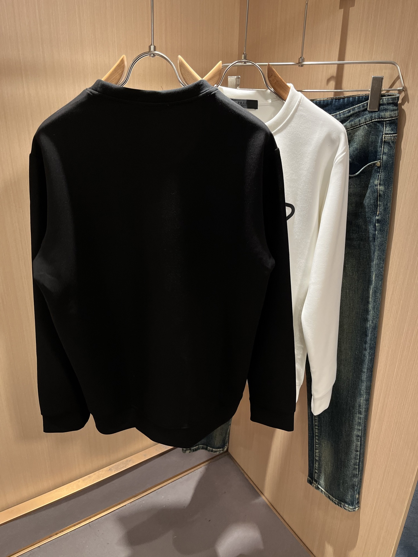 【⚠️最大穿240斤】 PRAD*A普*达2025秋冬新款男女同款👫卫衣，最新款全网独家首上！！~既经典