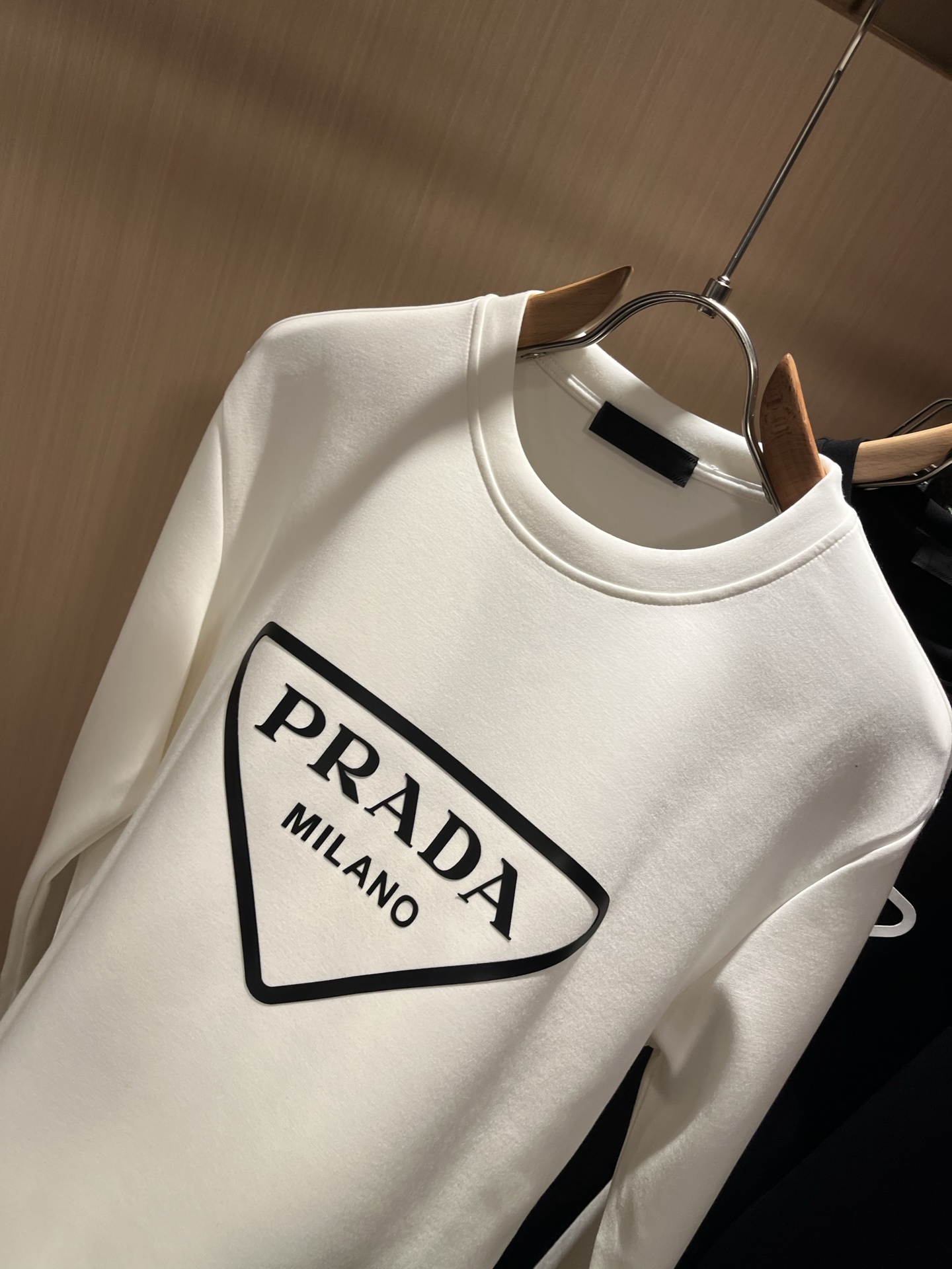 【⚠️最大穿240斤】 PRAD*A普*达2025秋冬新款男女同款👫卫衣，最新款全网独家首上！！~既经典